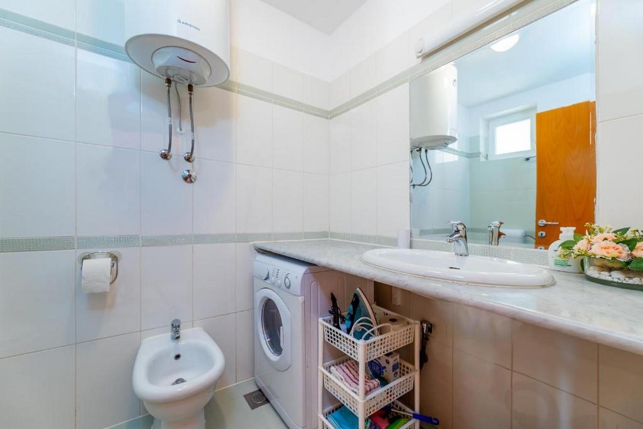 Two bedroom apartment with balcony Baška, Krk  A-a