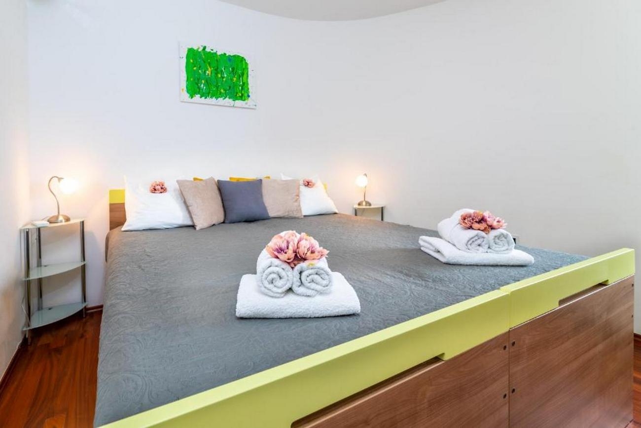 Two bedroom apartment with balcony Baška, Krk  A-a