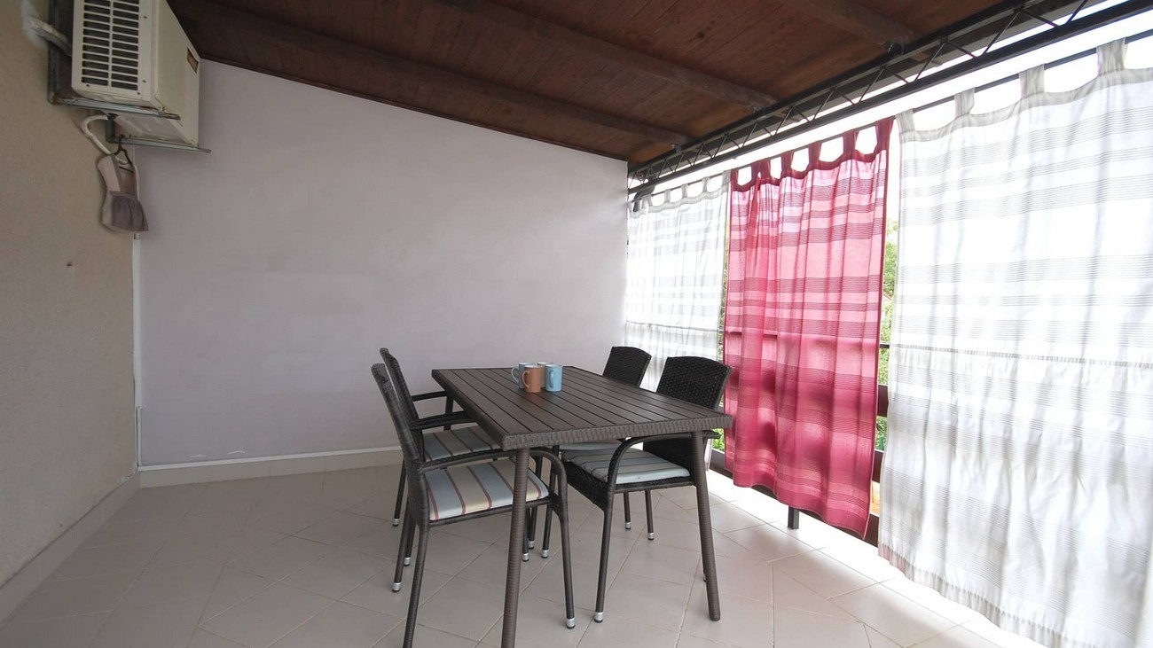 Two bedroom apartment with terrace Njivice, Krk  A-a