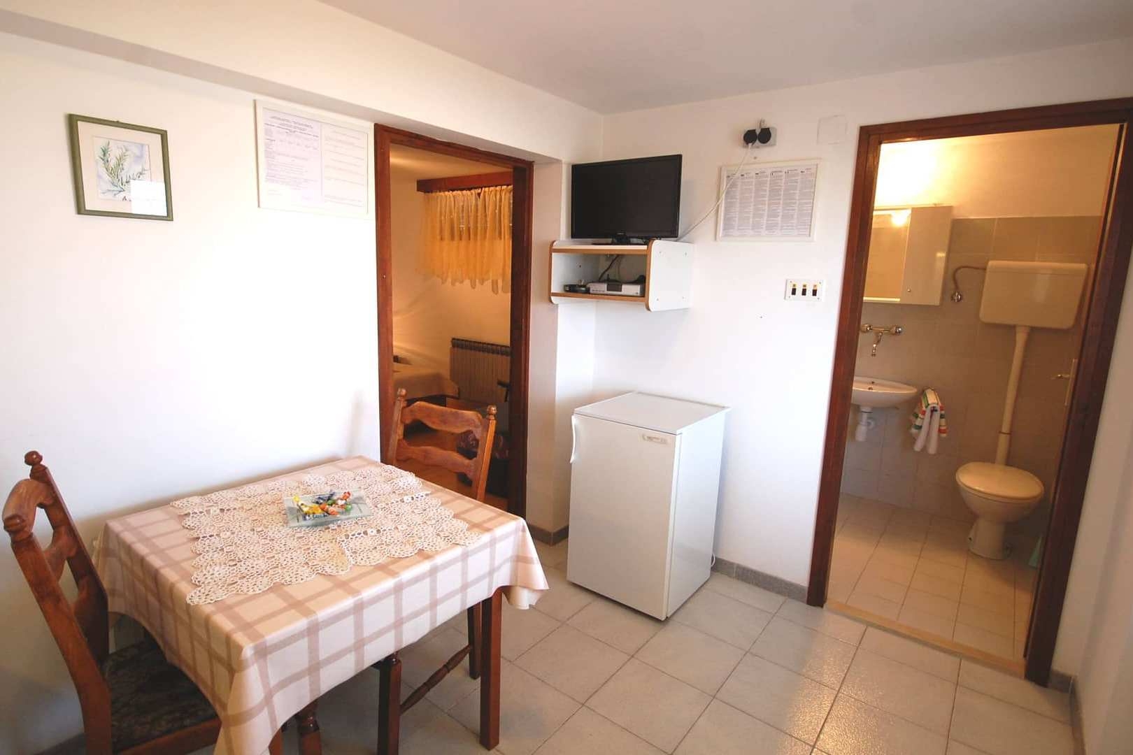 One bedroom apartment with terrace Njivice, Krk (A-21858-a) One bedroom apartment with terrace Njivice, Krk (A-21858-a)