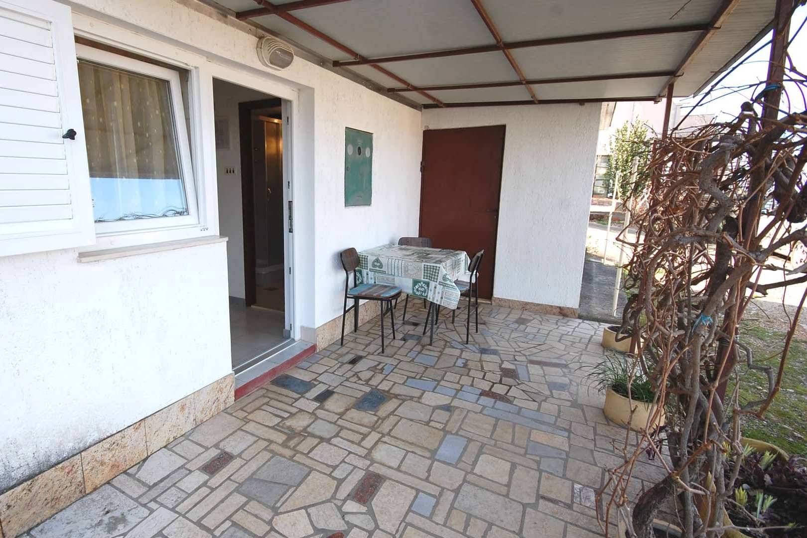 One bedroom apartment with terrace Njivice, Krk (A-21858-a)