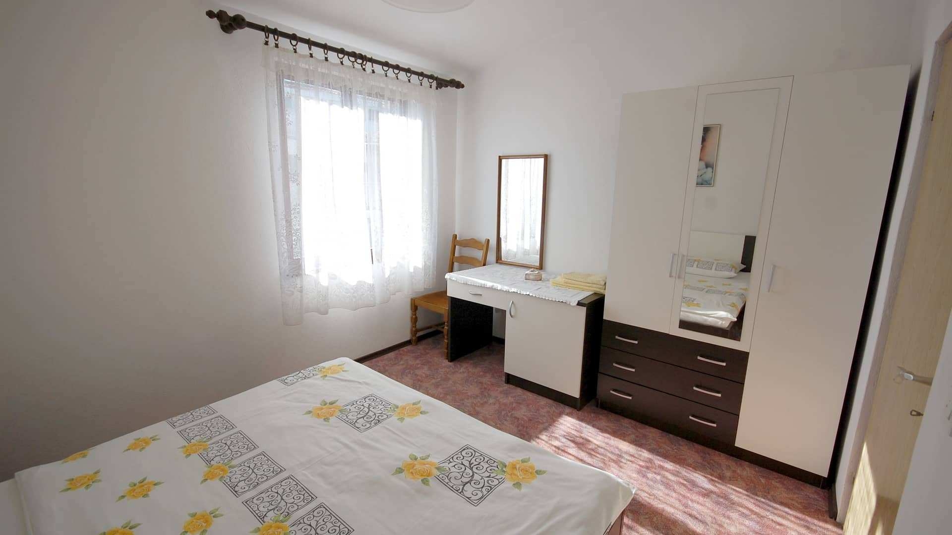 Three bedroom apartment with terrace and sea view Njivice, Krk  A-a