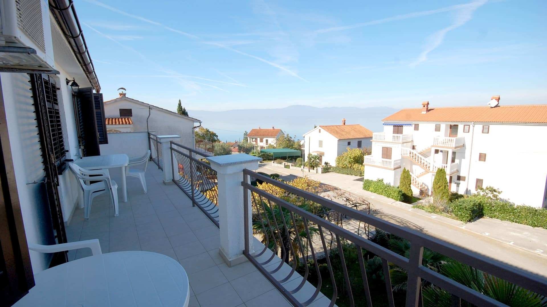 Three bedroom apartment with terrace and sea view Njivice, Krk  A-a