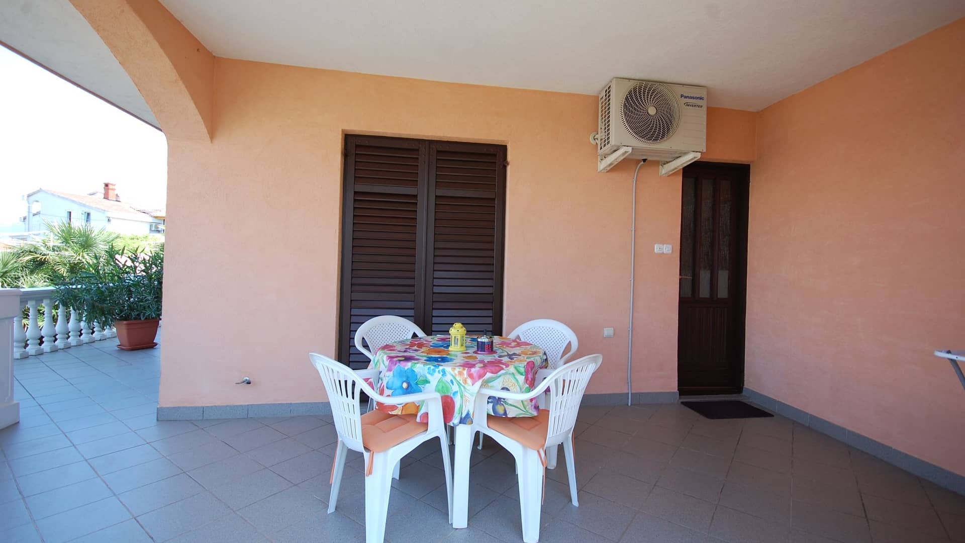 One bedroom apartment with terrace Njivice, Krk  A-b