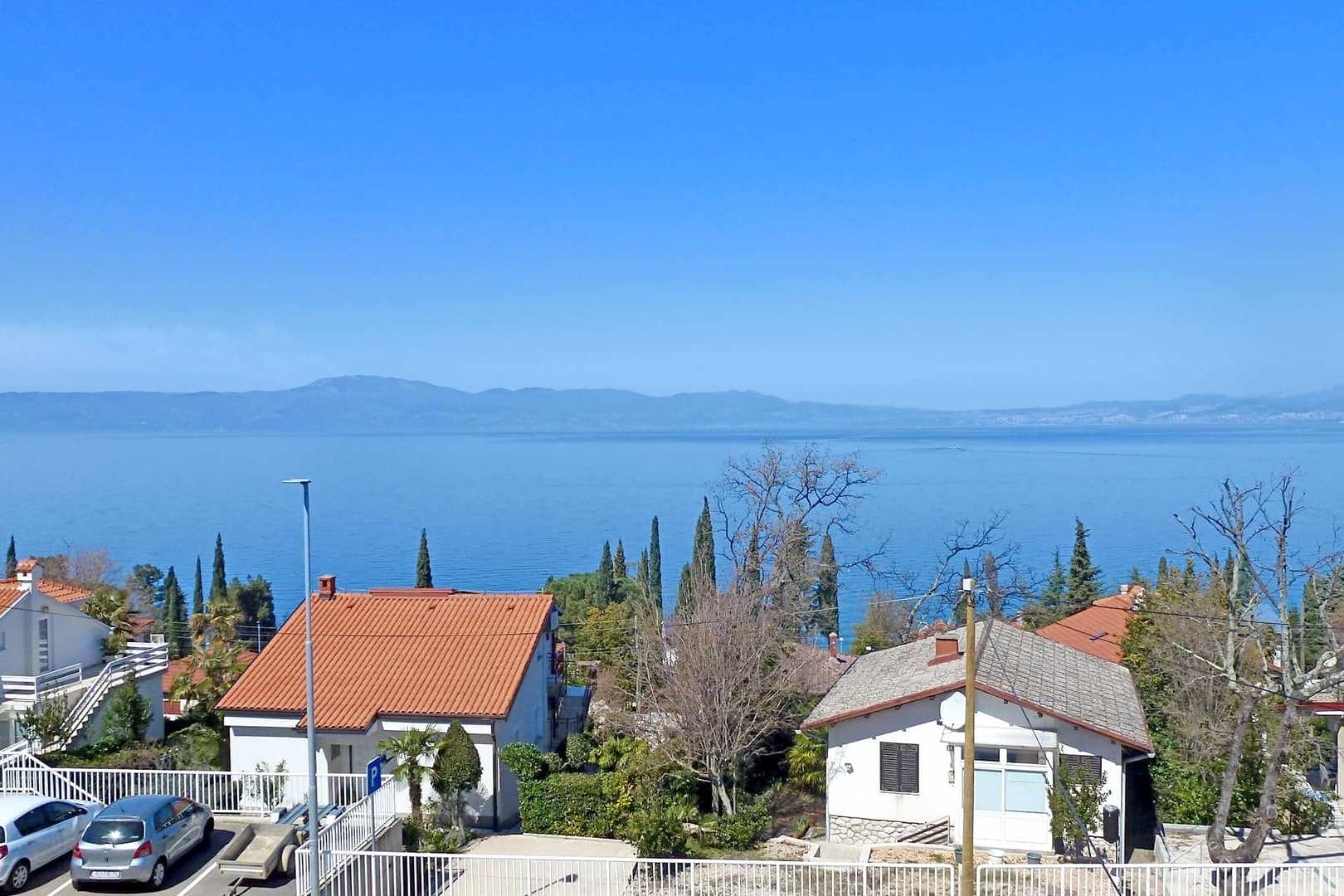 One bedroom apartment with terrace and sea view Njivice, Krk  A-a