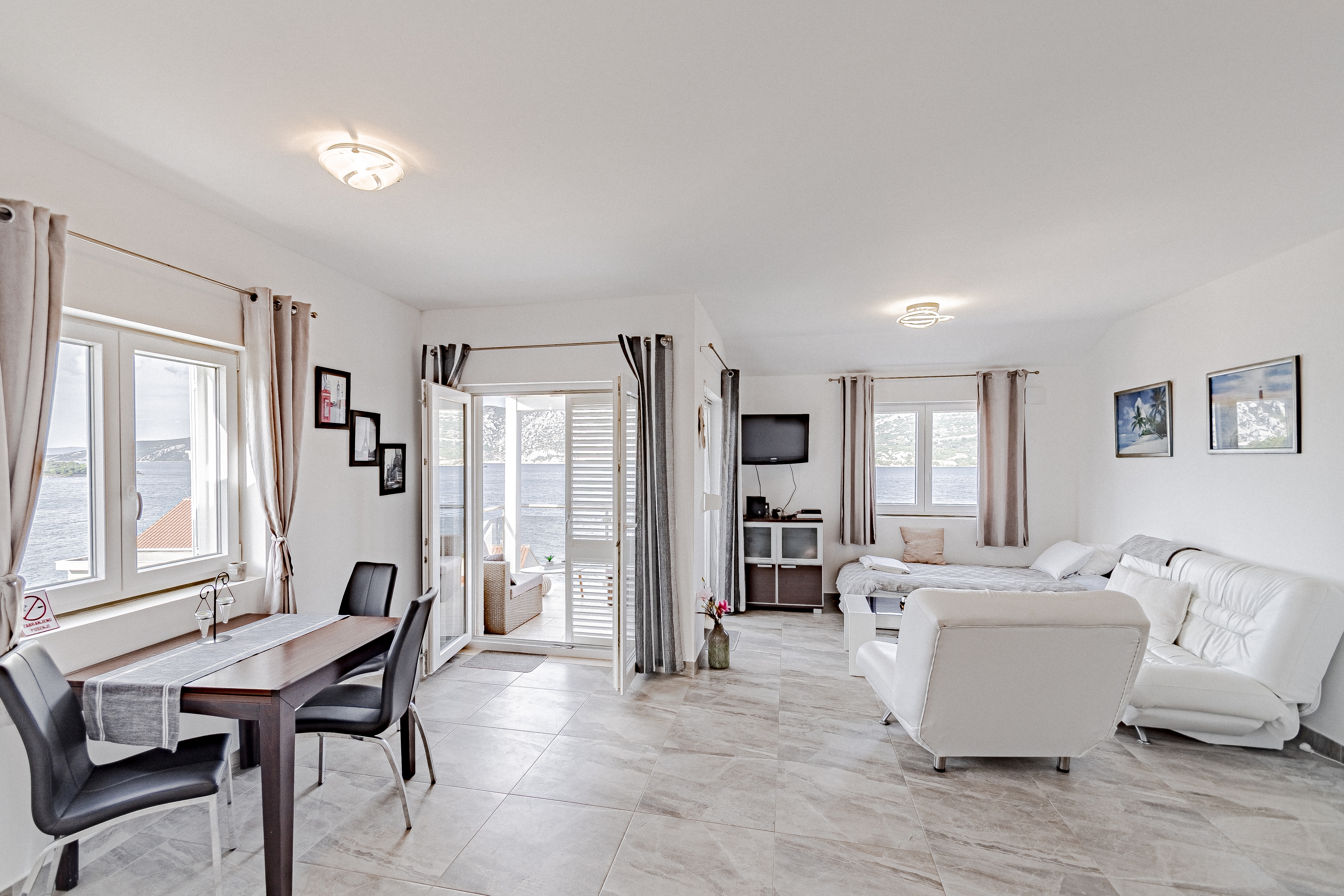 One bedroom apartment with terrace and sea view Kneža, Korčula (A-21863-a)