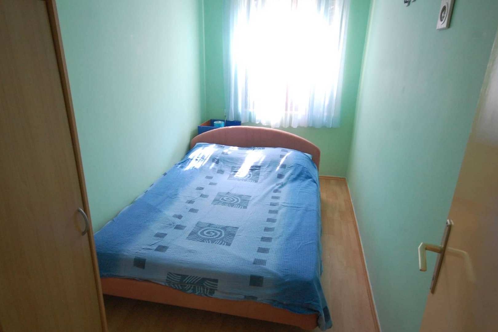 Two bedroom apartment with terrace Njivice, Krk  A-a