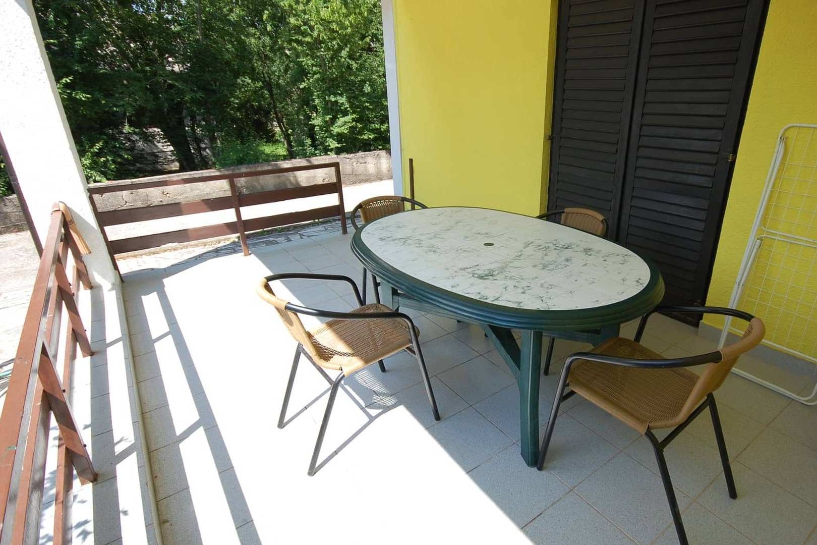 Two bedroom apartment with terrace Njivice, Krk  A-a