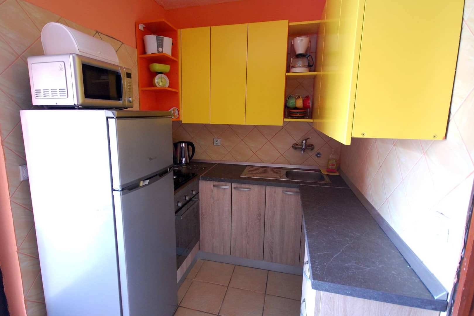 Two bedroom apartment with terrace Njivice, Krk  A-b