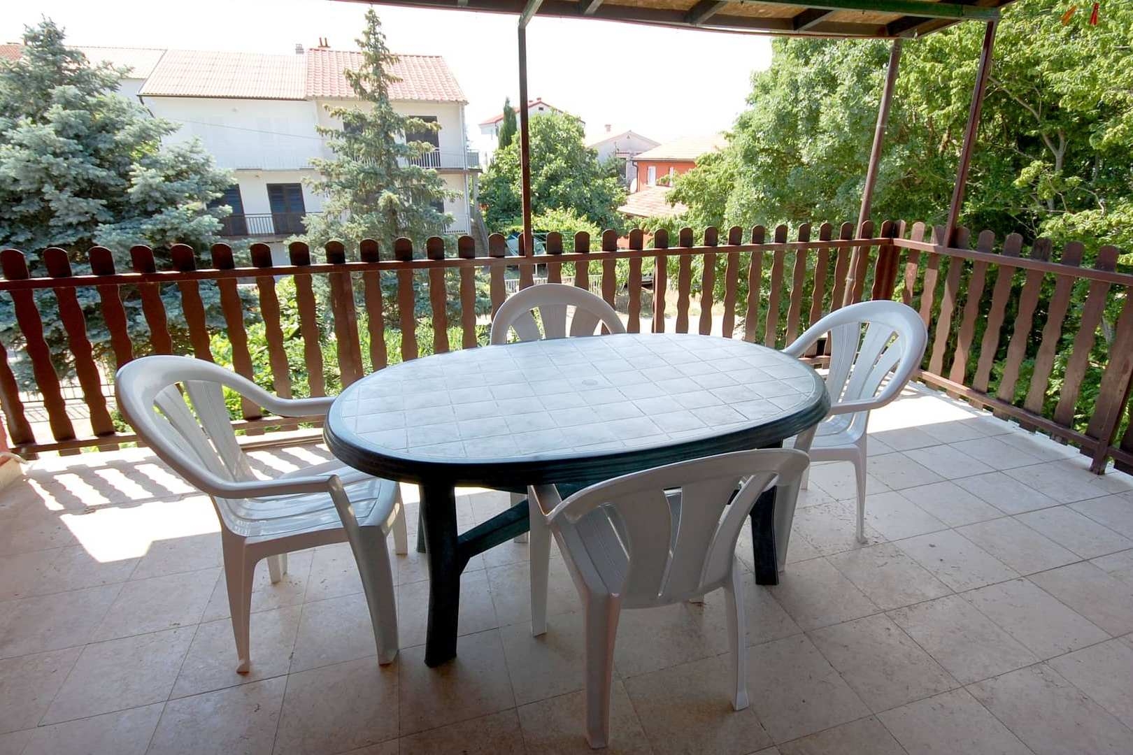 Two bedroom apartment with terrace Njivice, Krk  A-b