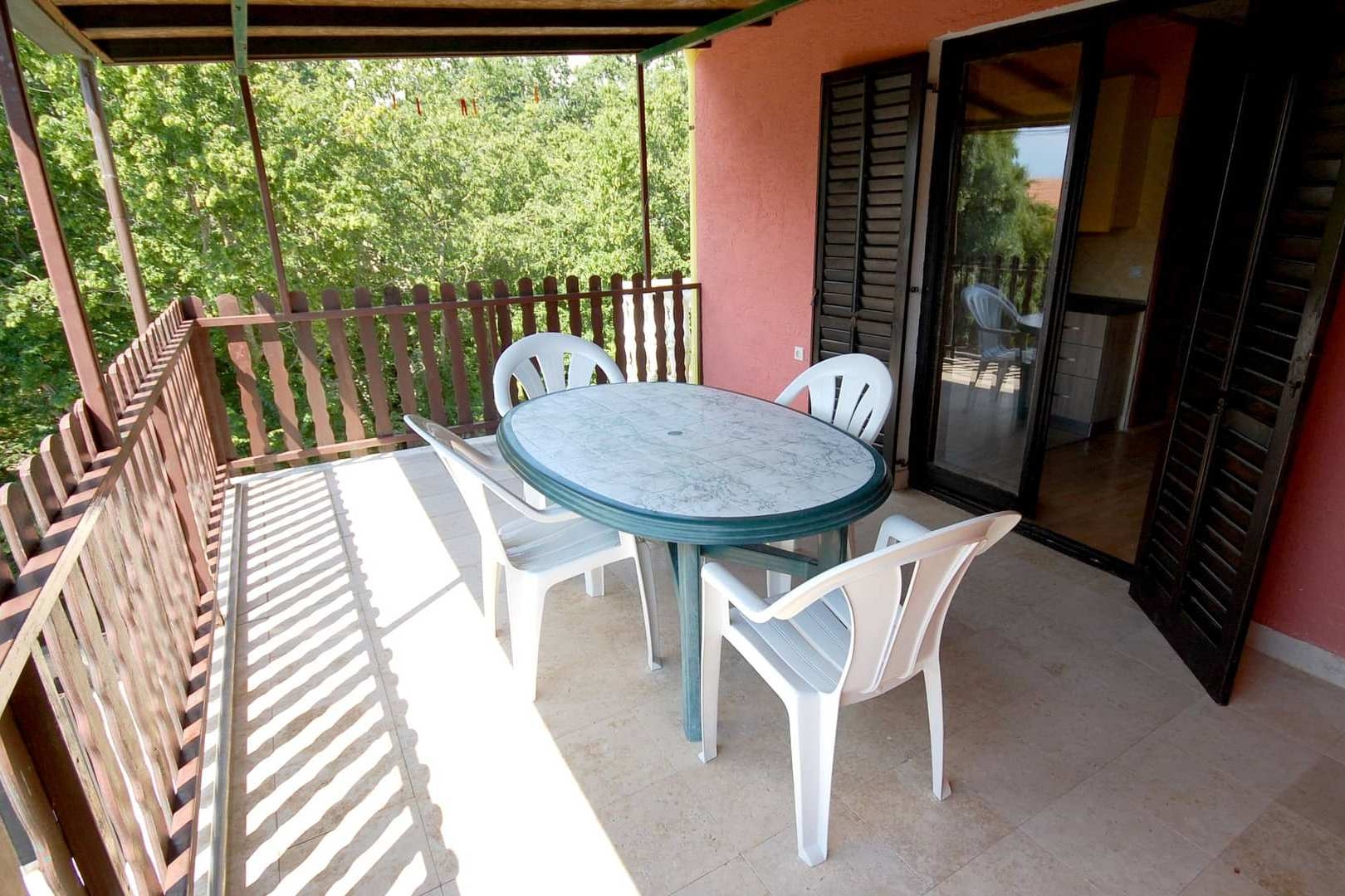 Two bedroom apartment with terrace Njivice, Krk  A-b