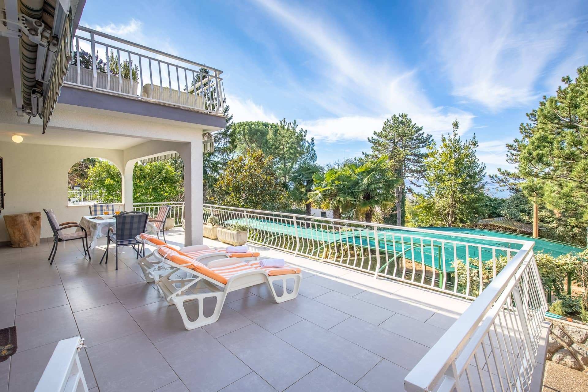 One bedroom apartment with terrace Njivice, Krk (A-21868-a) One bedroom apartment with terrace Njivice, Krk (A-21868-a)