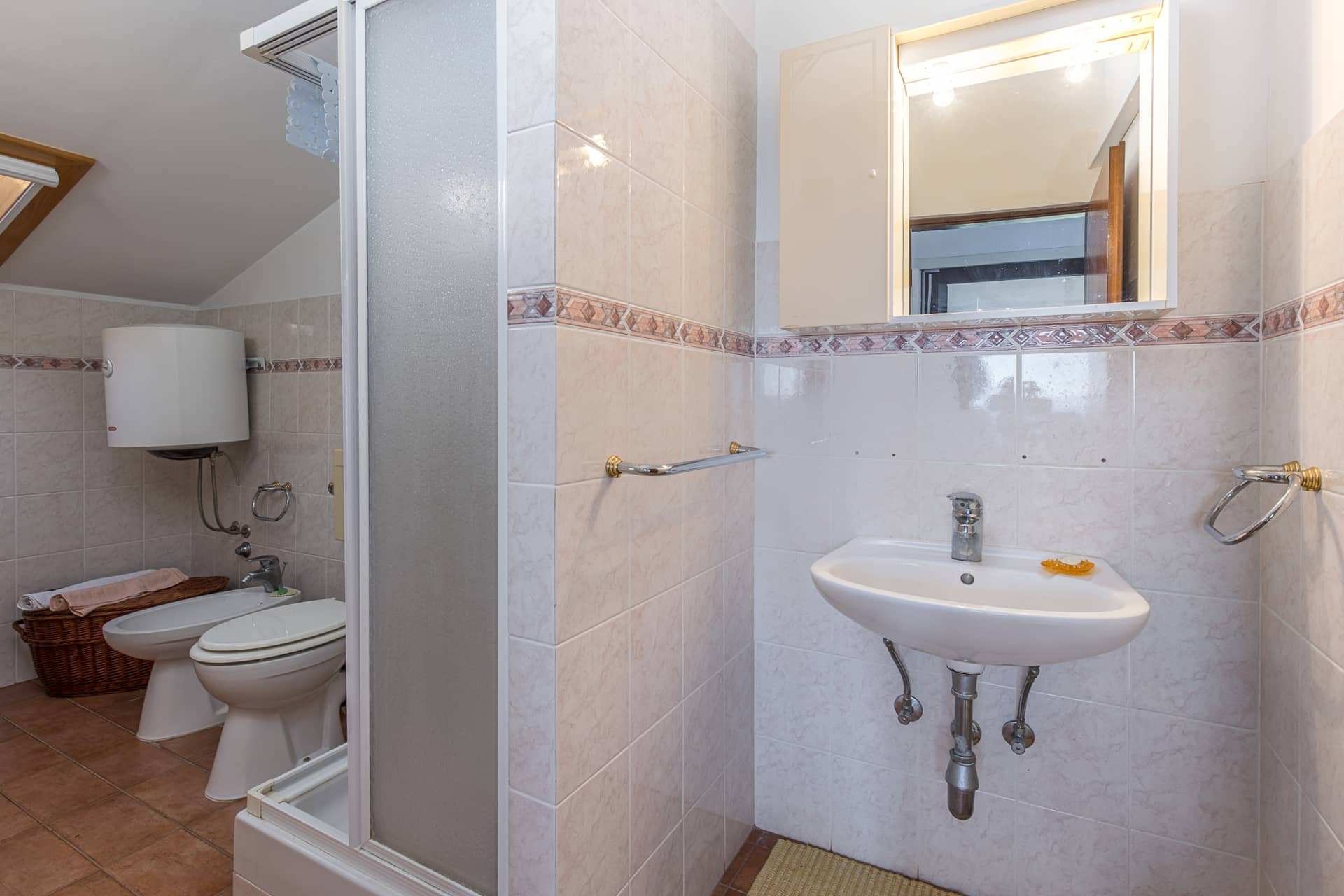Two bedroom apartment with terrace and sea view Njivice, Krk  A-b