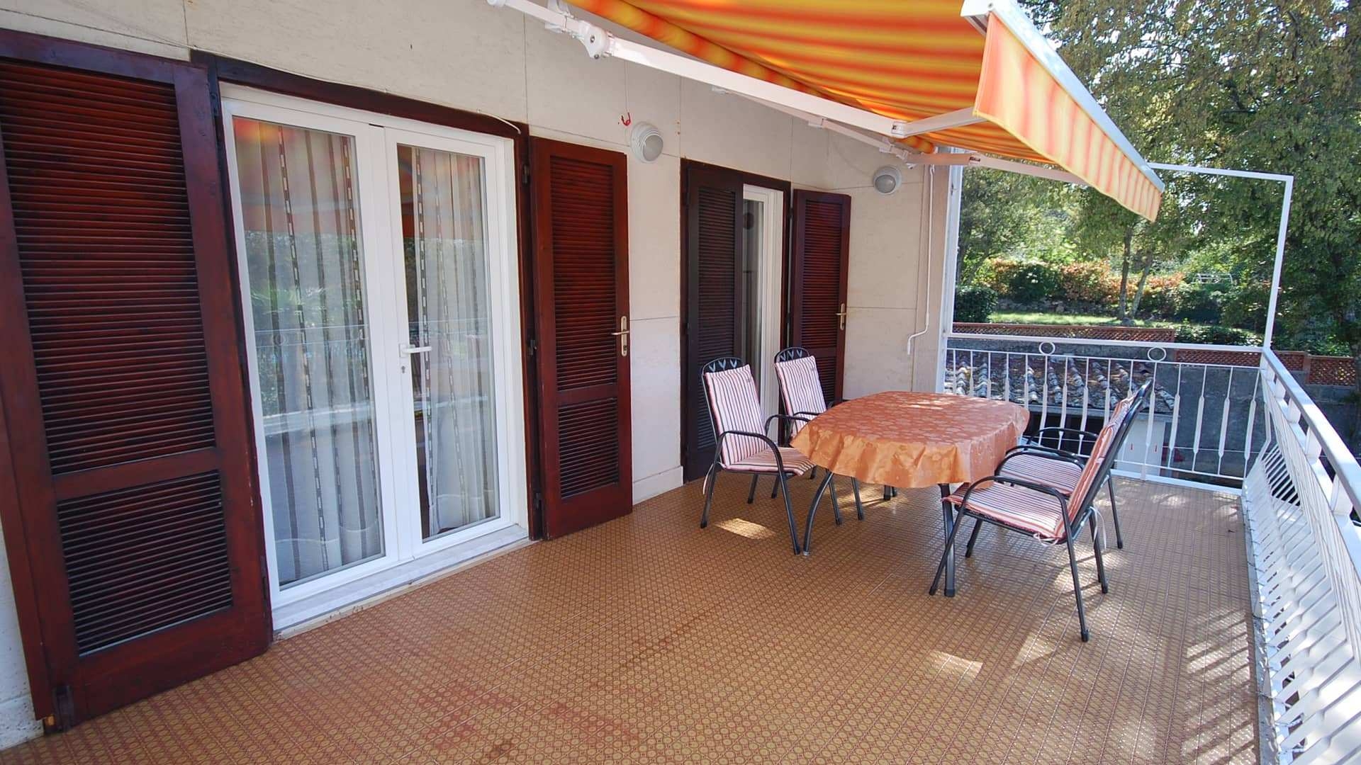 One bedroom apartment with terrace Njivice, Krk  A-a