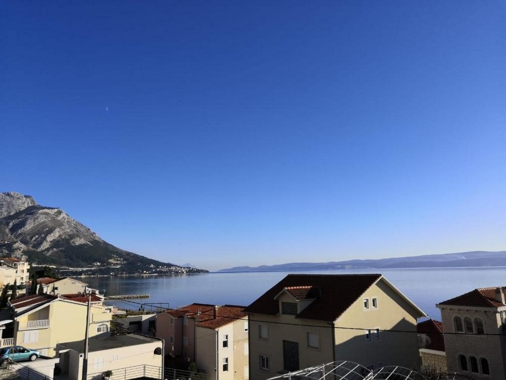 Four bedroom apartment with balcony and sea view Duće, Omiš  A-a