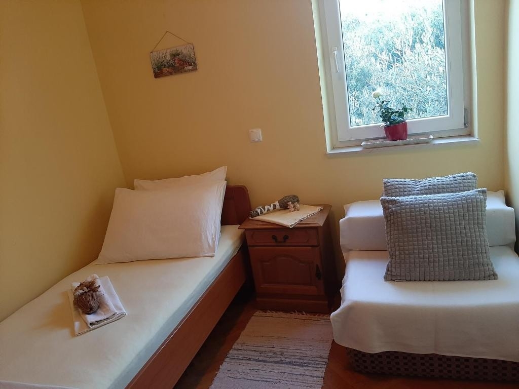 Four bedroom apartment with balcony and sea view Duće, Omiš  A-a