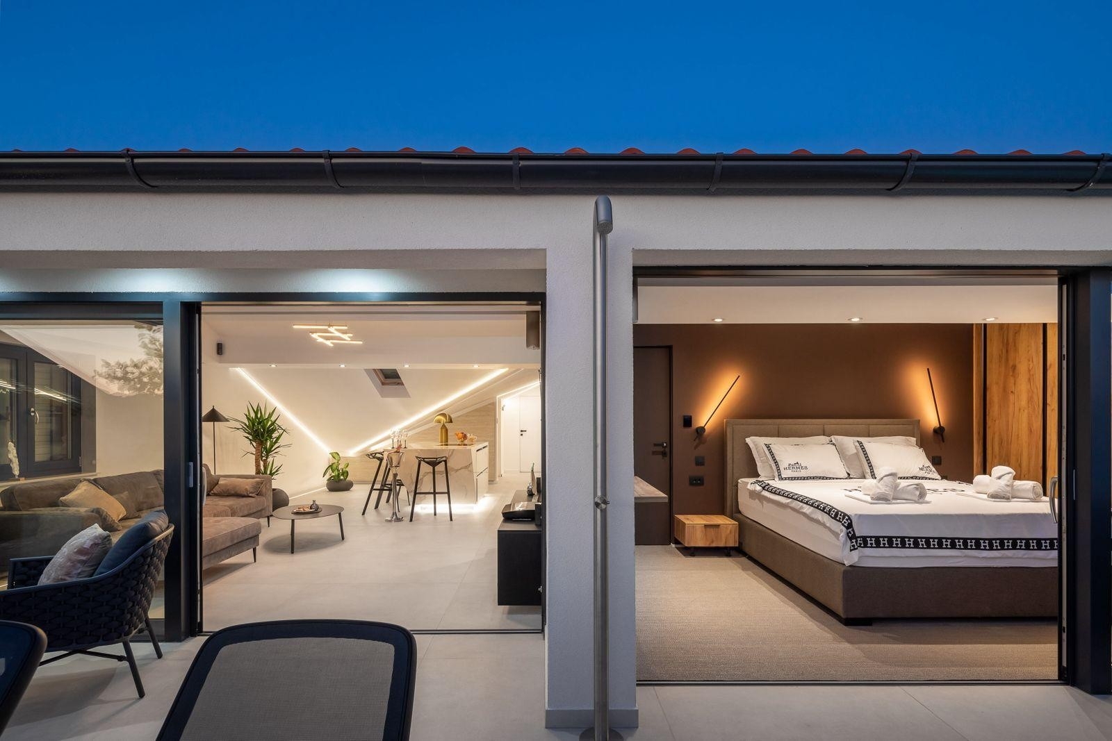 Two bedroom apartment with terrace and sea view Hvar  A-e