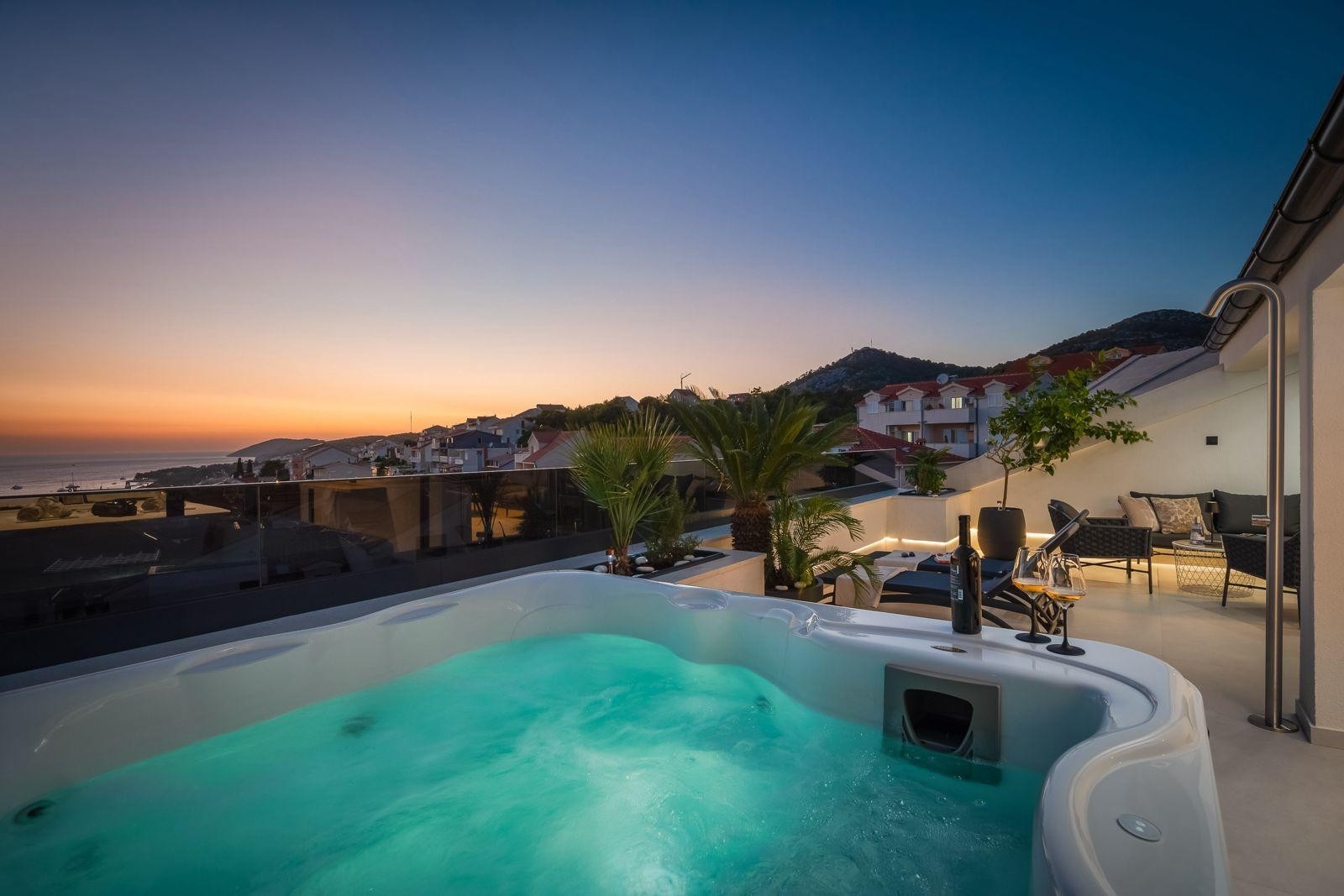 Two bedroom apartment with terrace and sea view Hvar  A-e