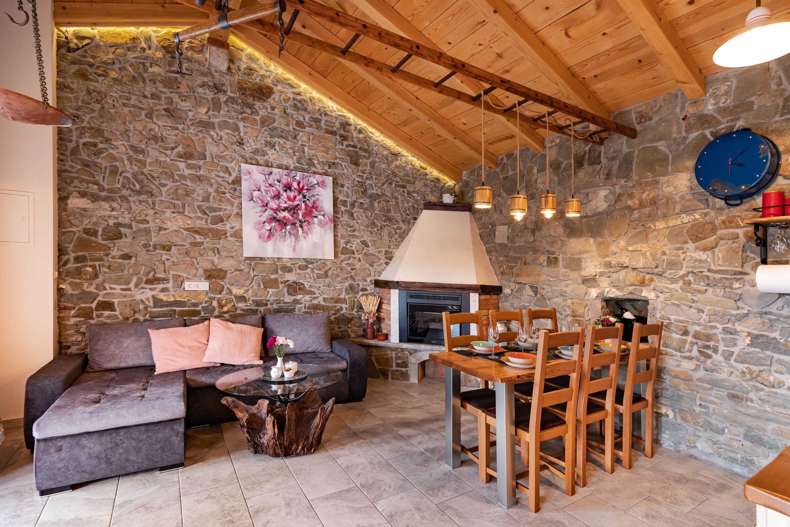 Four-bedroom house with terrace Rašpor, Central Istria - Središnja Istra (K-21878)