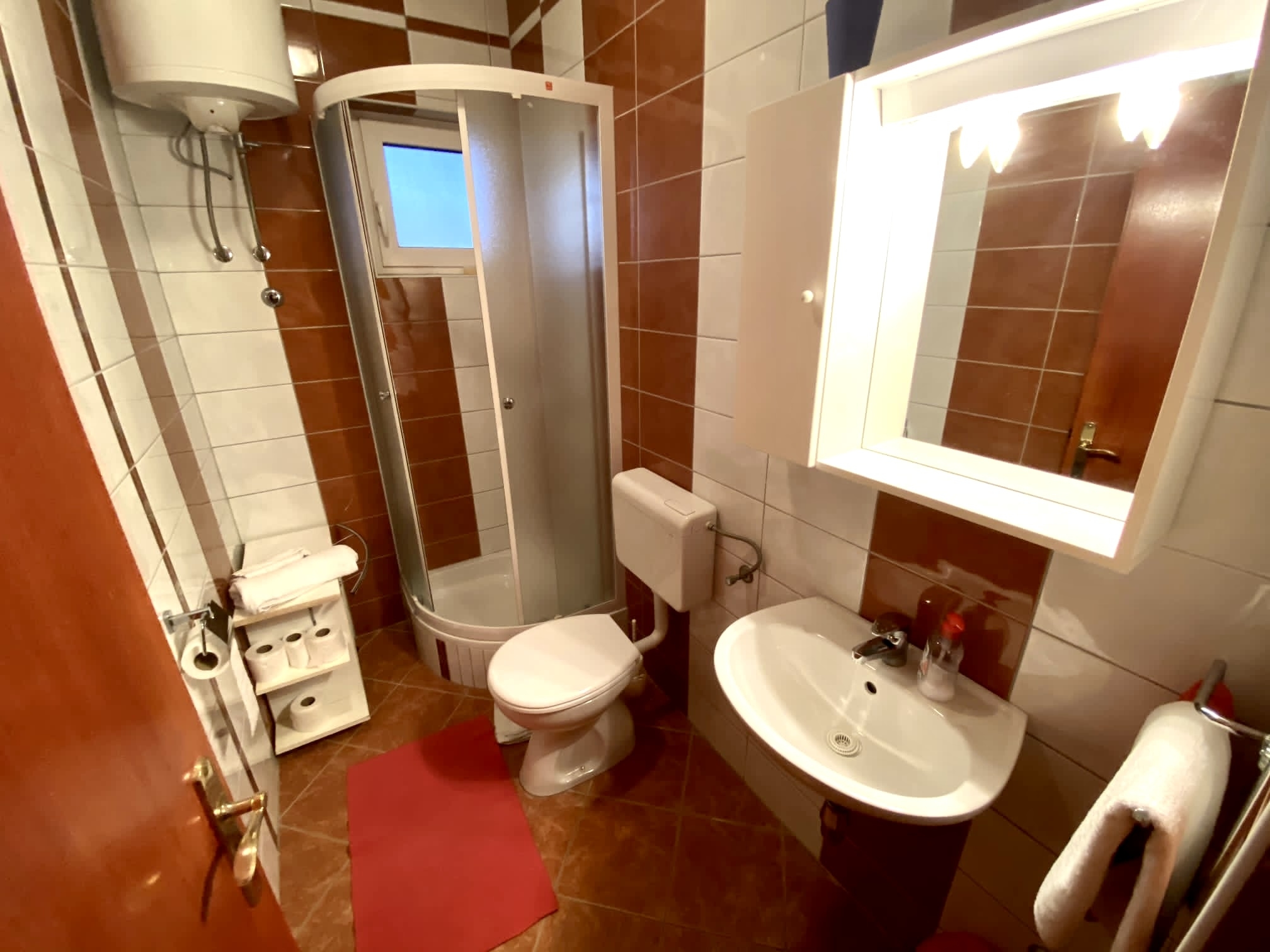 Top Rab Lopar Top Rab Lopar