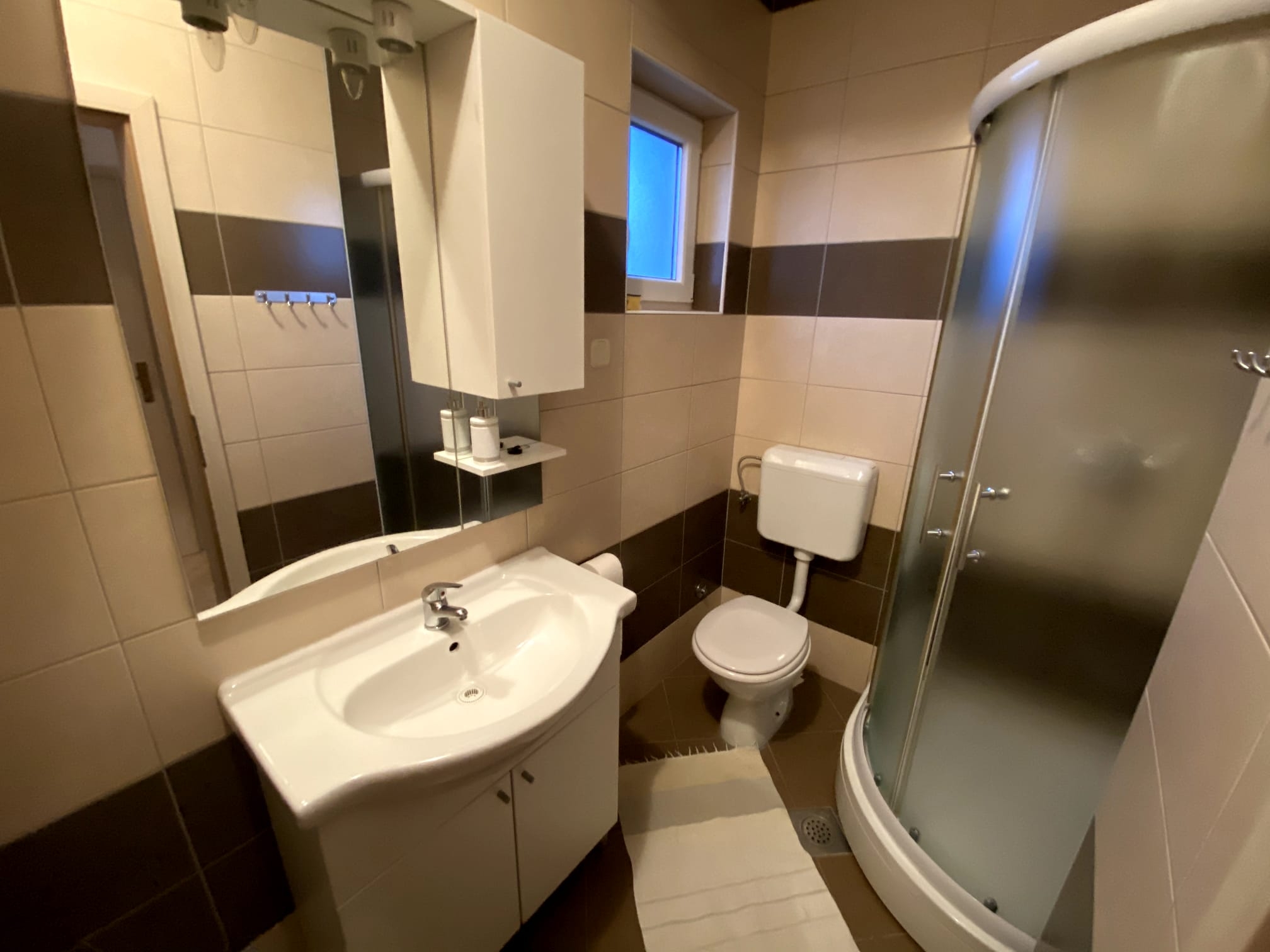 Top Rab Lopar Top Rab Lopar