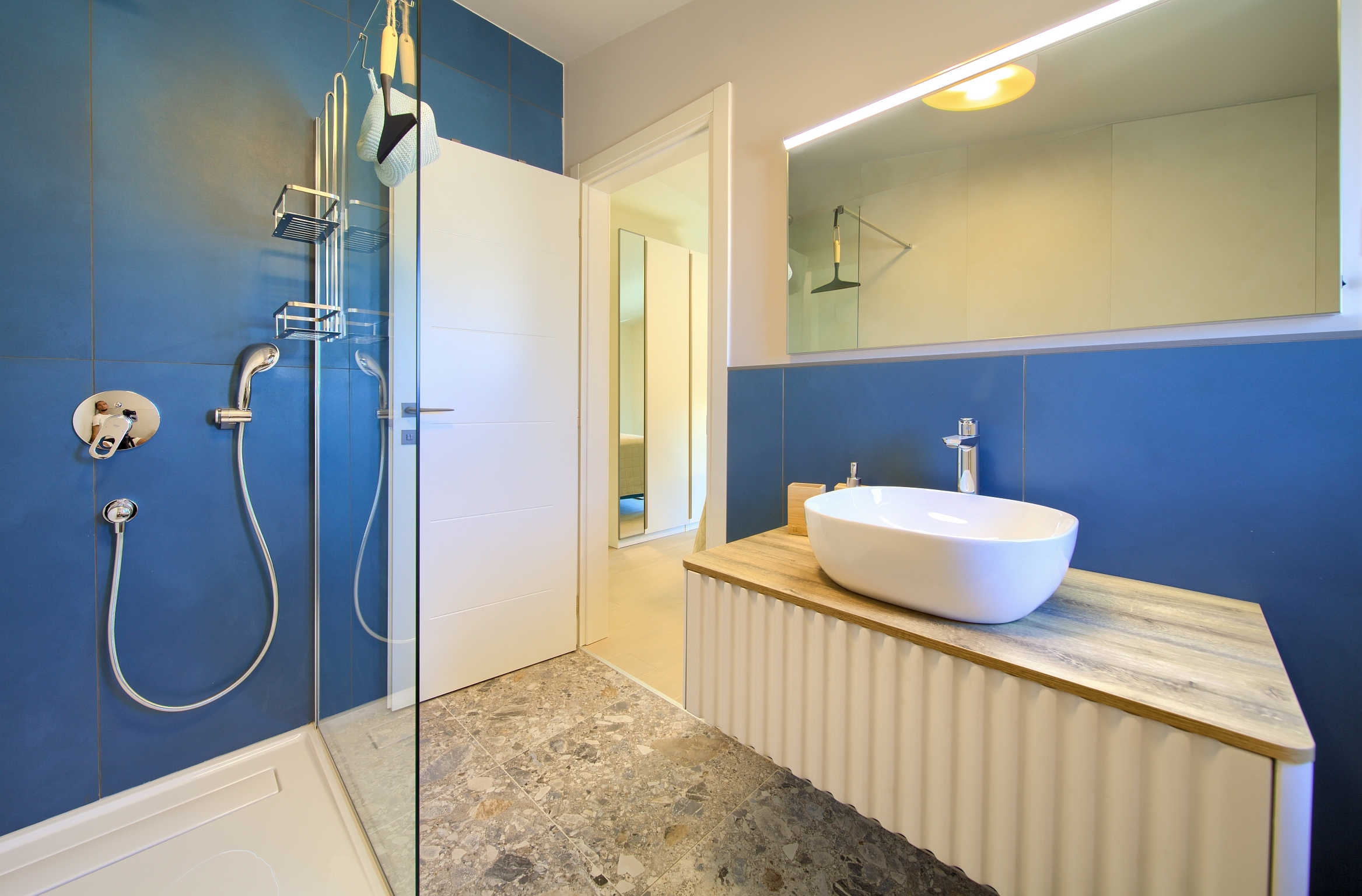 Two bedroom apartment with terrace and sea view Njivice, Krk  A-b