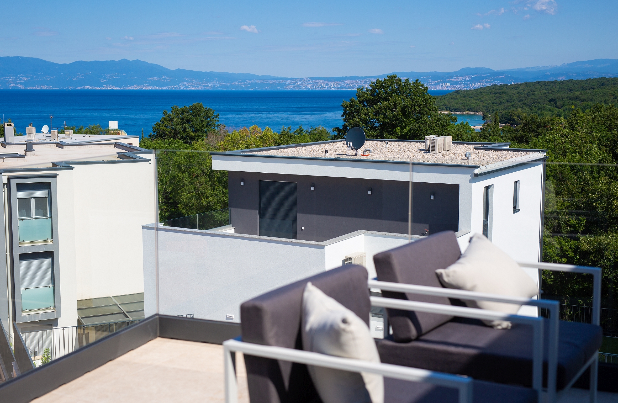 Two bedroom apartment with terrace and sea view Njivice, Krk  A-b