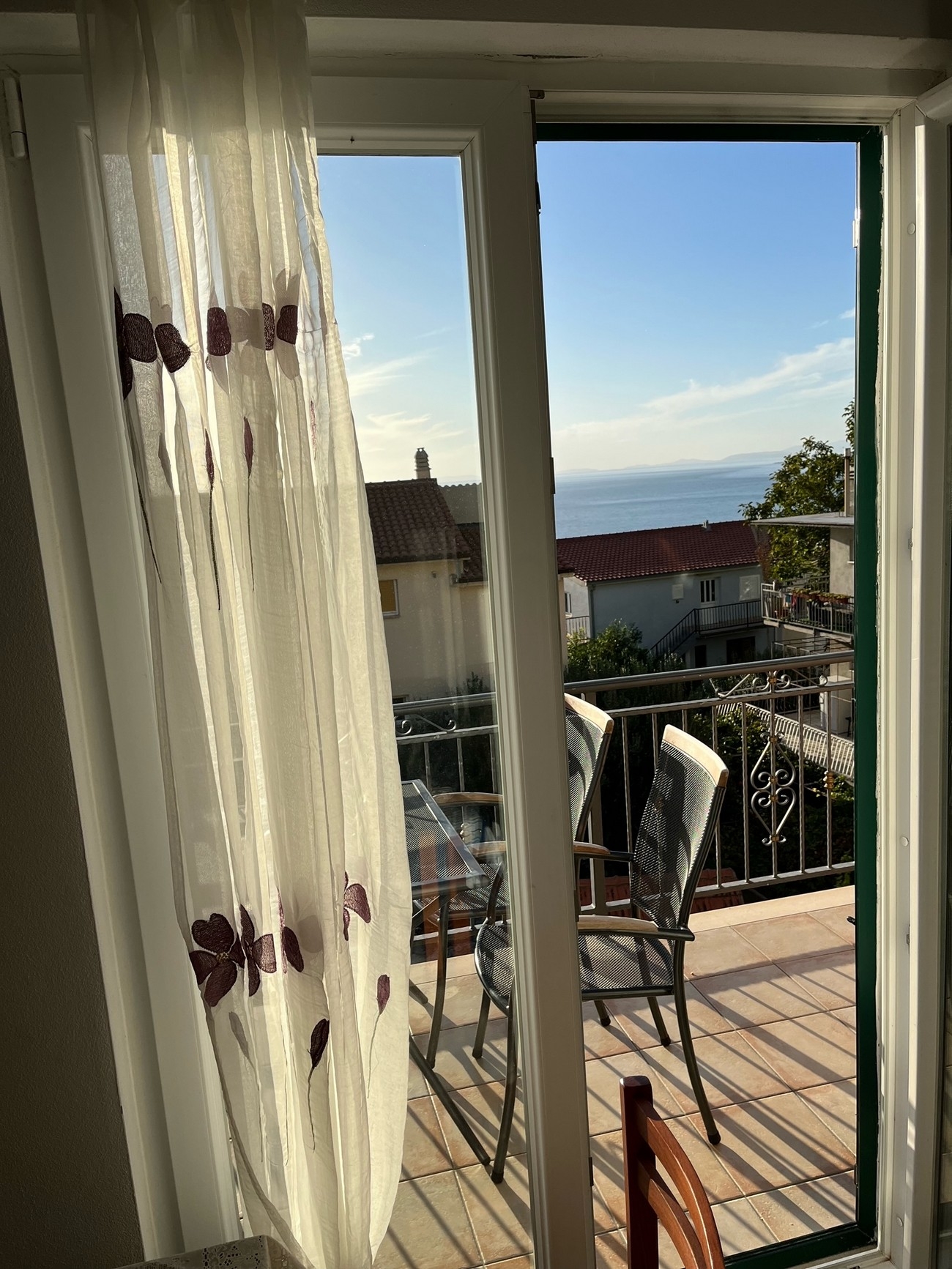 One bedroom apartment with balcony and sea view Nemira, Omiš  A-c