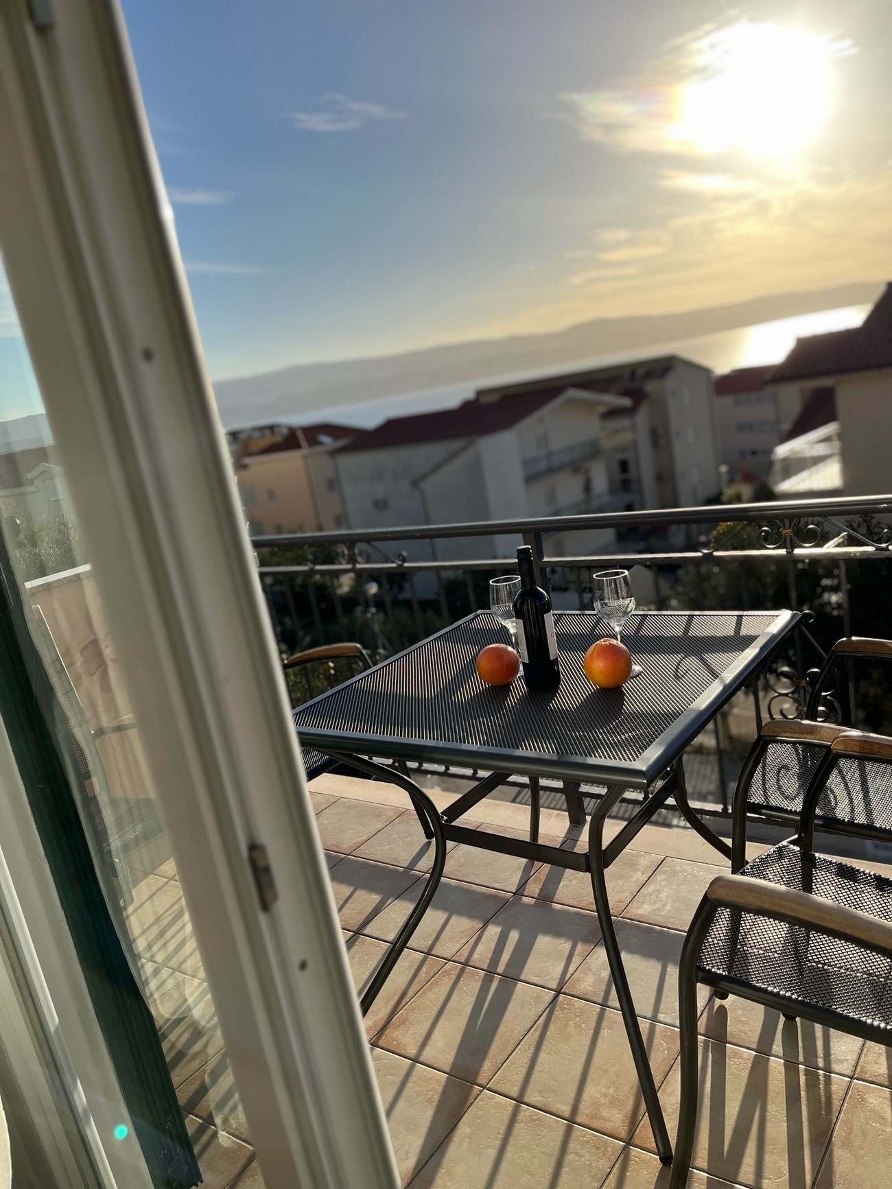 One bedroom apartment with balcony and sea view Nemira, Omiš  A-c