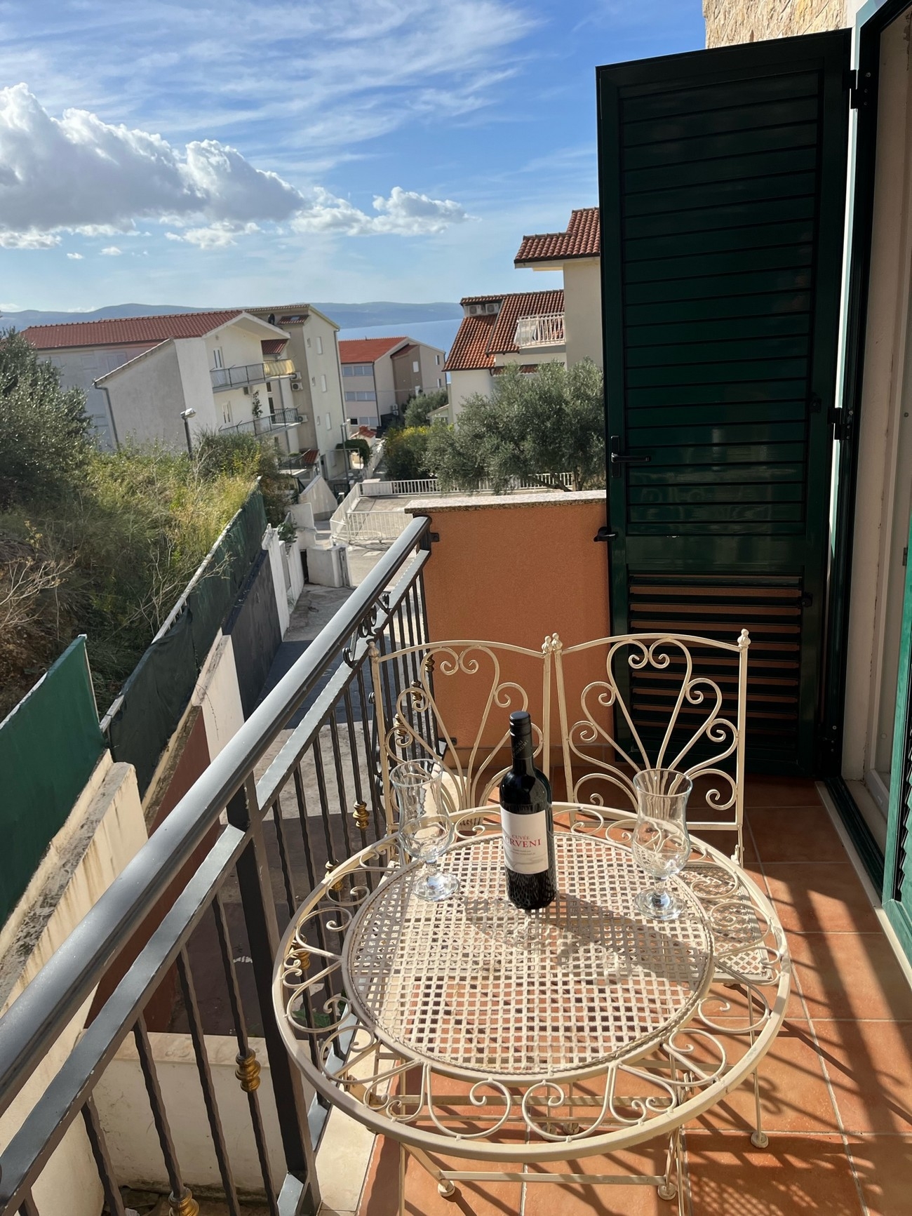 One bedroom apartment with balcony and sea view Nemira, Omiš  A-d
