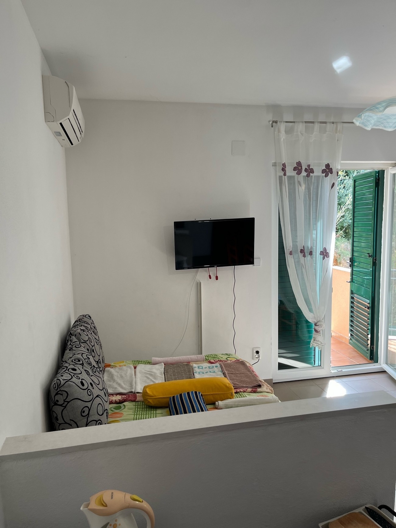 One bedroom apartment with balcony and sea view Nemira, Omiš  A-d