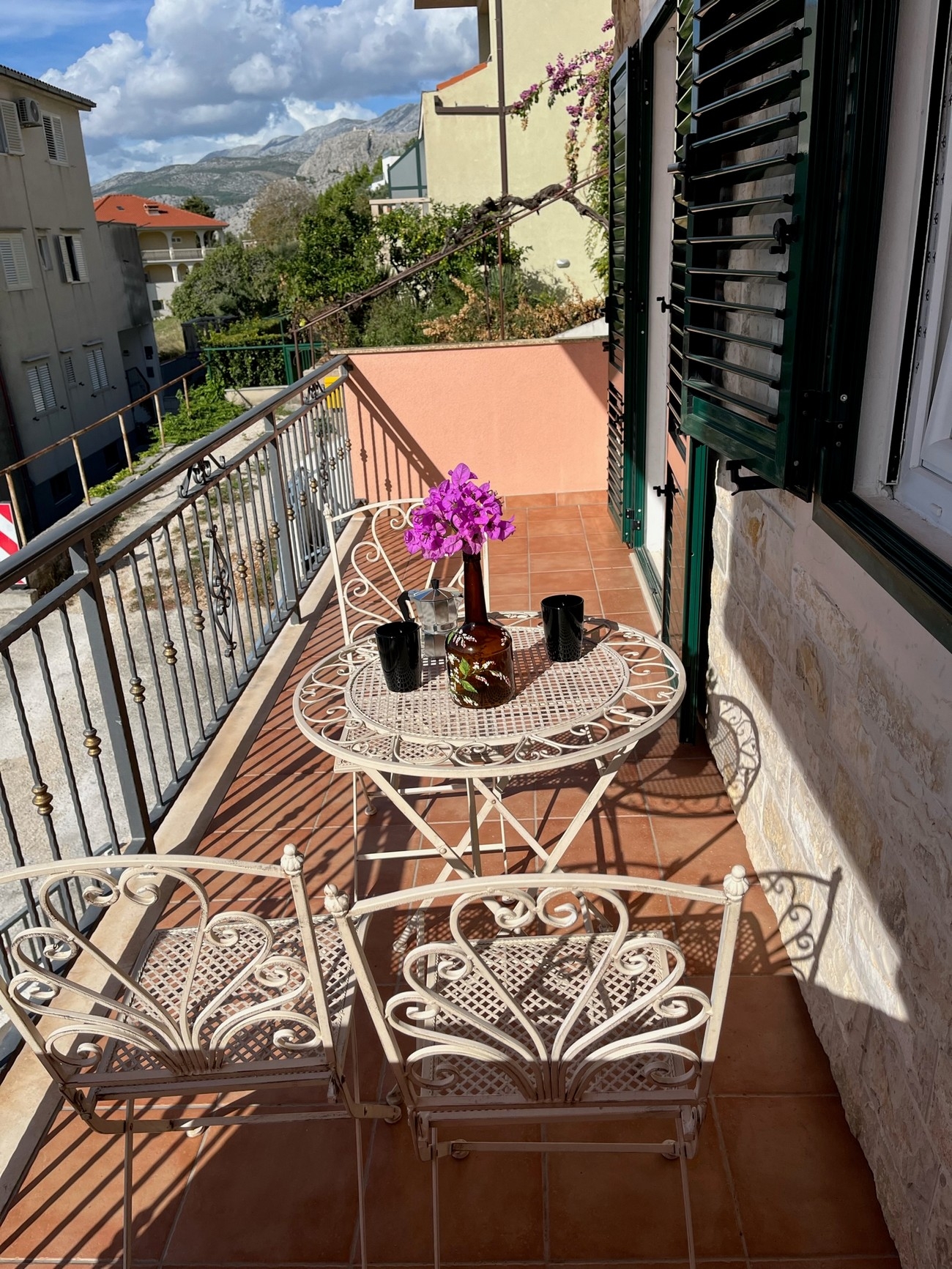 One bedroom apartment with balcony and sea view Nemira, Omiš  A-e