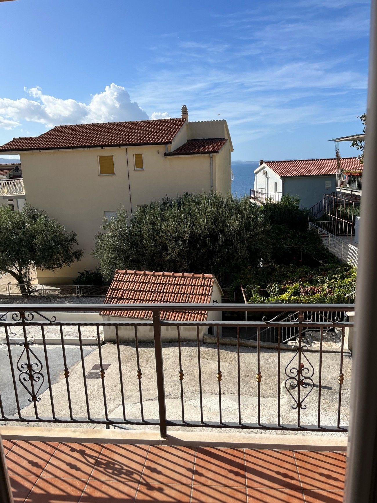 One bedroom apartment with balcony and sea view Nemira, Omiš  A-e