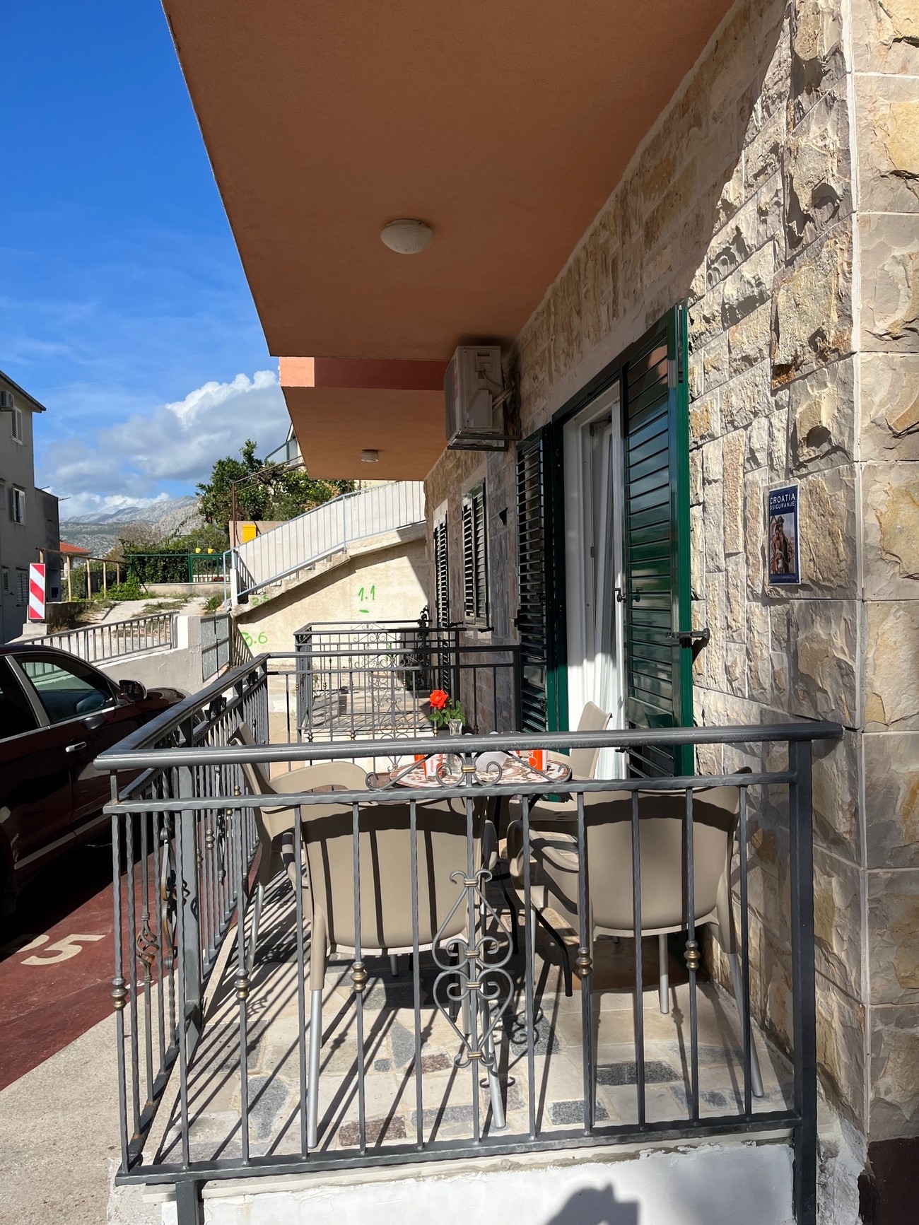 One bedroom apartment with balcony Nemira, Omiš  A-g