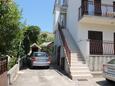 Žaborić, Šibenik, Parking lot 2190 - Apartments near sea with pebble beach.