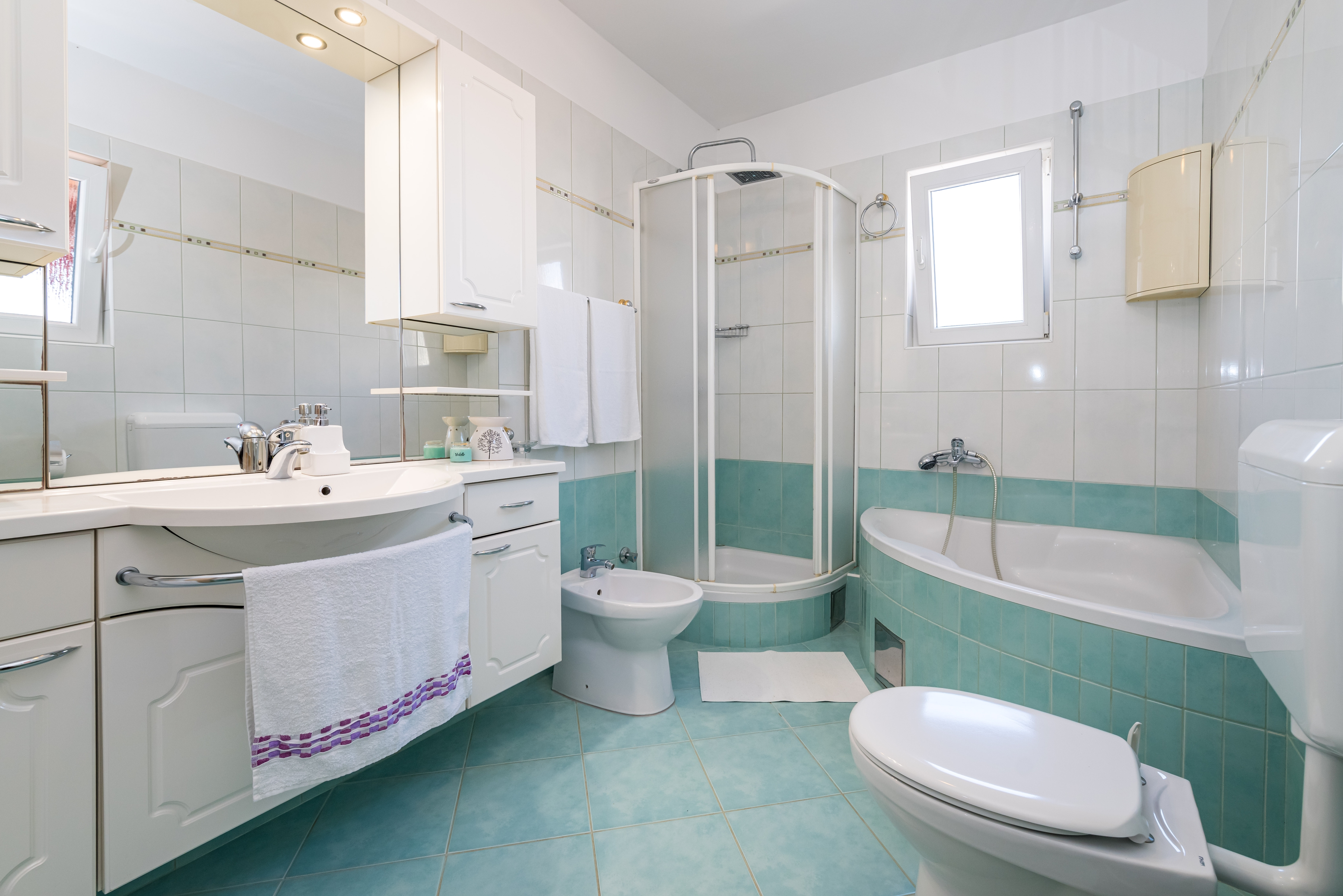 Three bedroom apartment near beach Maslenica, Novigrad  A-a