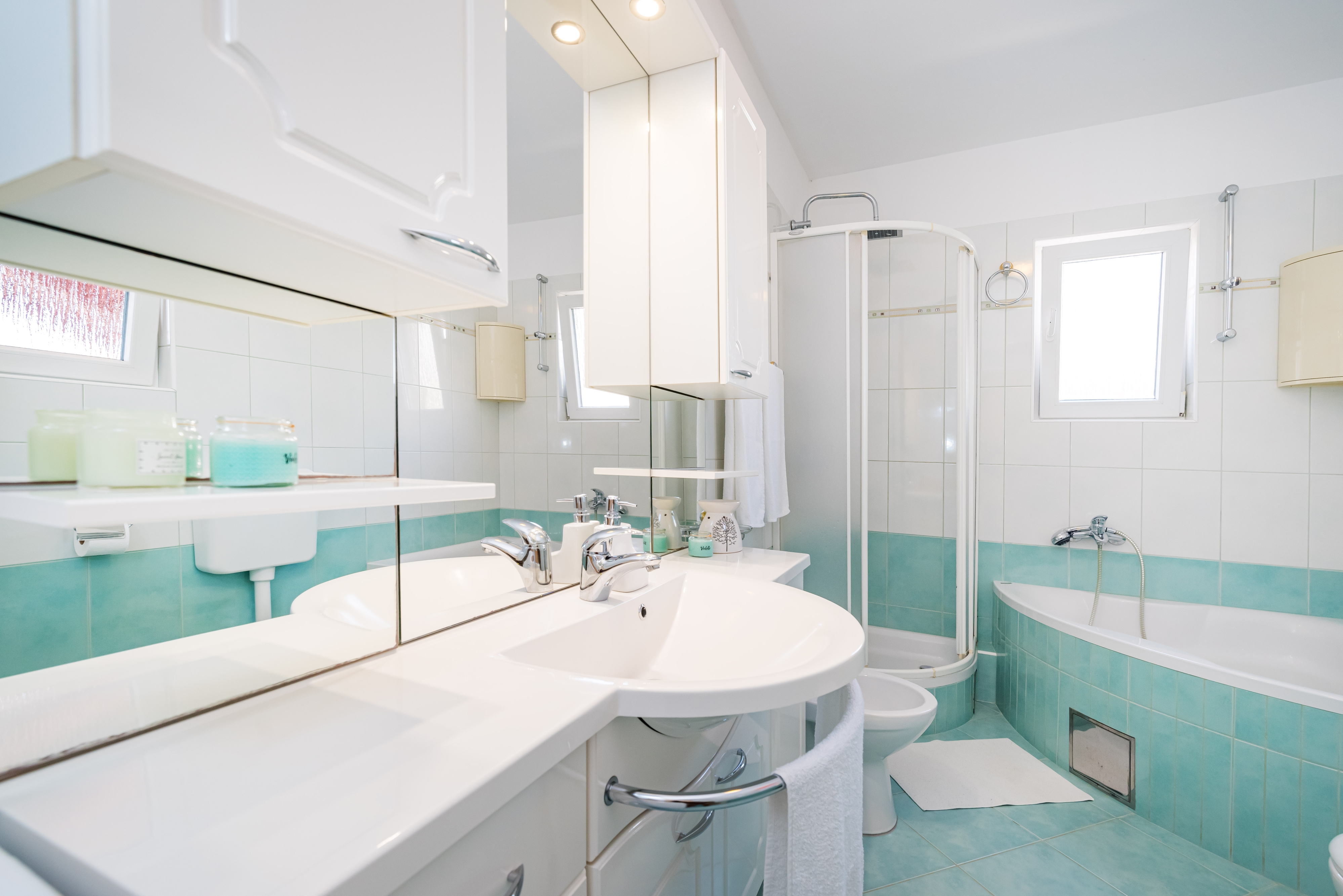 Three bedroom apartment near beach Maslenica, Novigrad  A-a