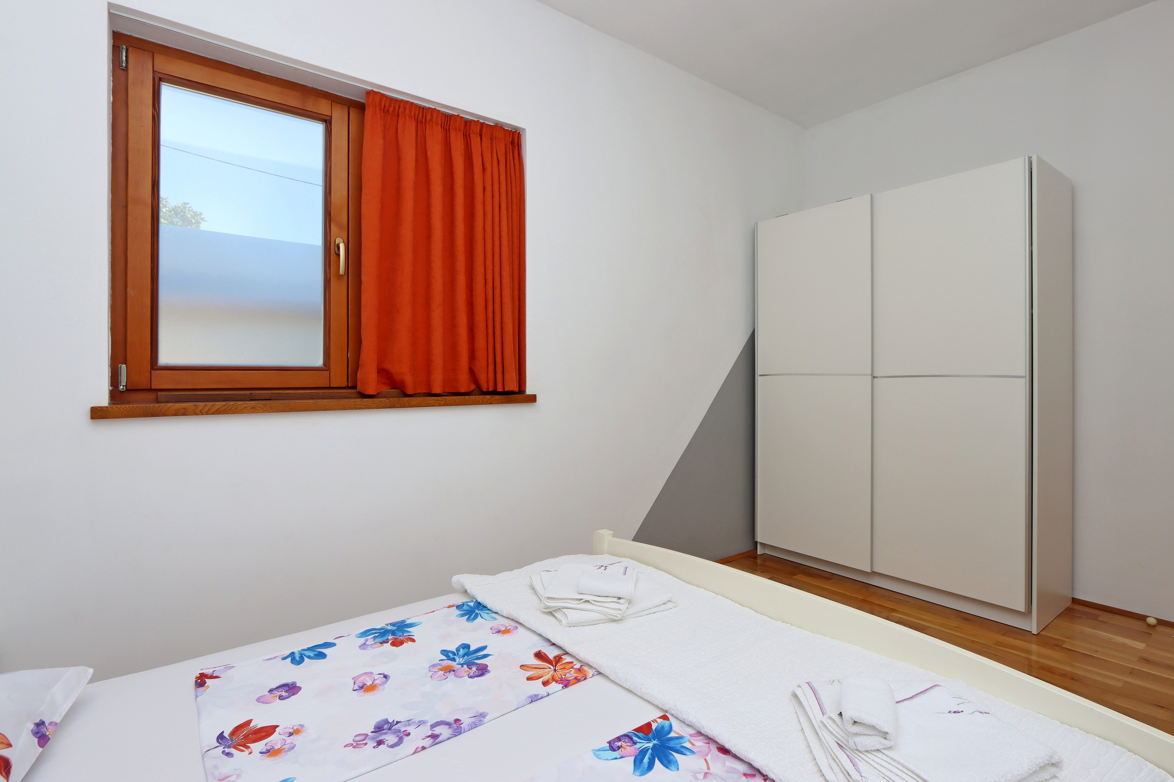 Two bedroom apartment with terrace and sea view Lun, Pag  A-a