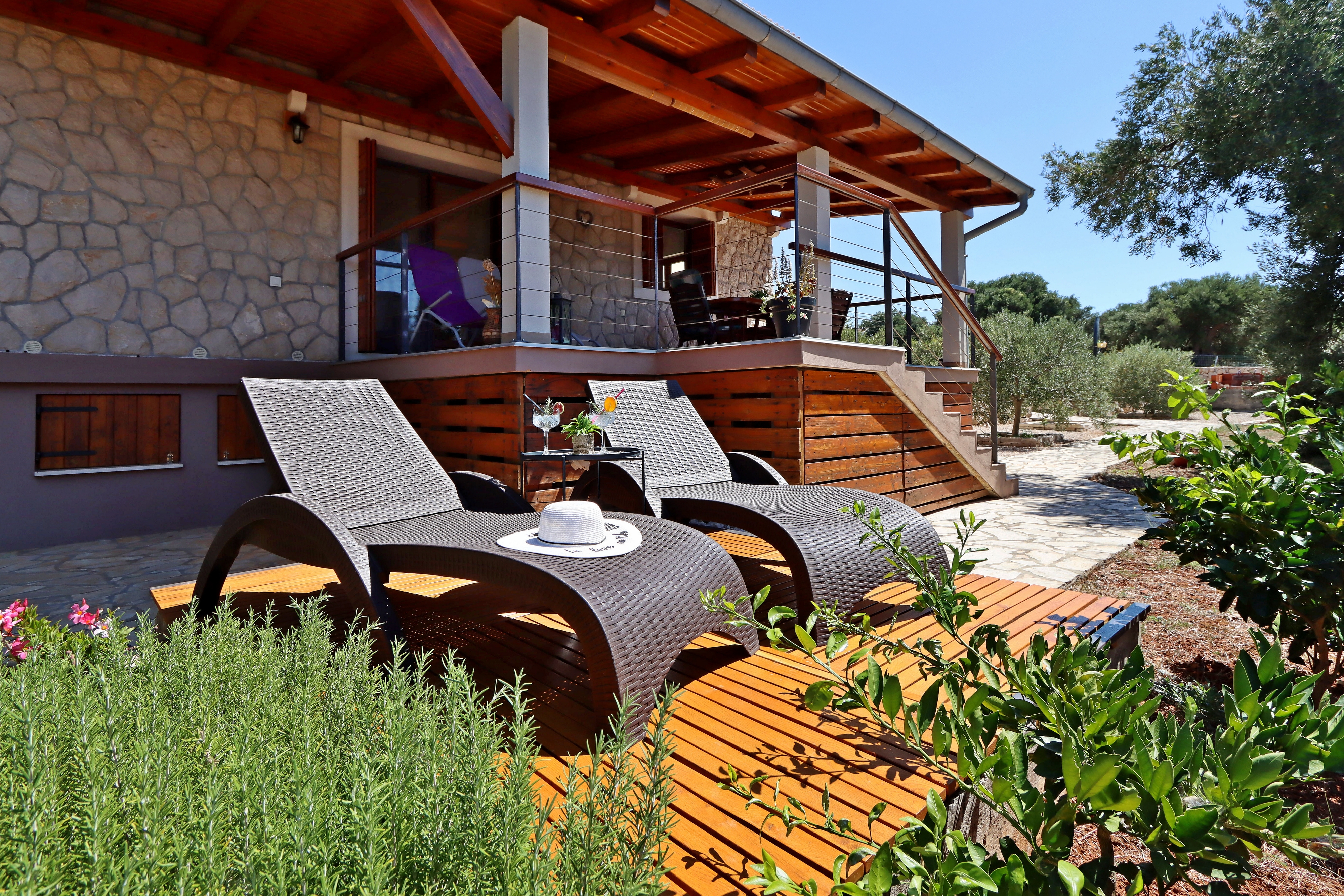 Two bedroom apartment with terrace and sea view Lun, Pag (A-21905-a) Two bedroom apartment with terrace and sea view Lun, Pag (A-21905-a)