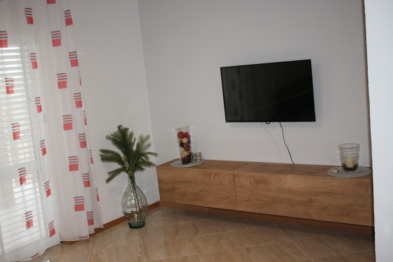 Two bedroom apartment with balcony and sea view Makarska (A-21911-c) Two bedroom apartment with balcony and sea view Makarska (A-21911-c)