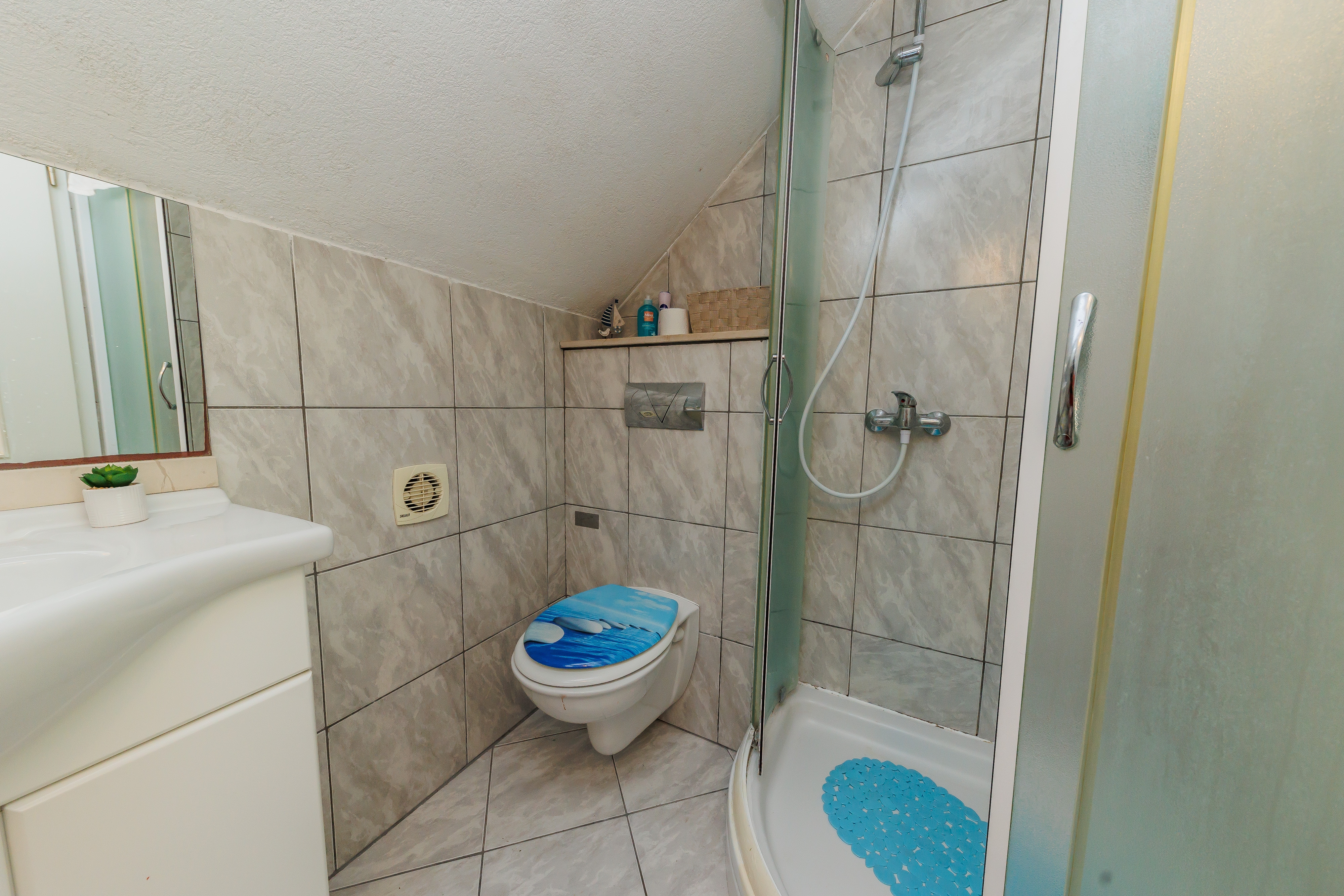 One bedroom apartment with air-conditioning Kaštel Lukšić, Kaštela  A-a