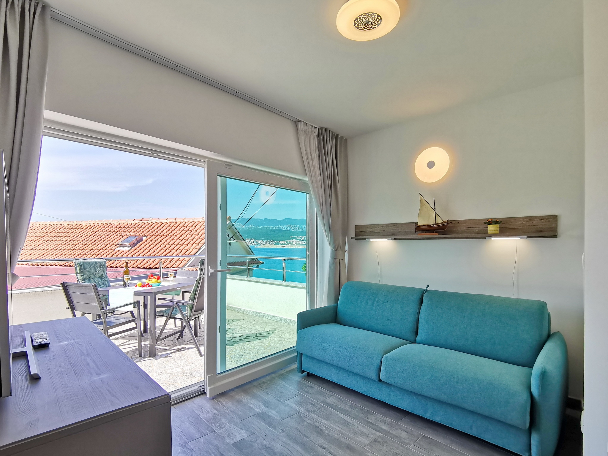 Studio flat near beach Šilo, Krk (AS-21922-a) Studio flat near beach Šilo, Krk (AS-21922-a)