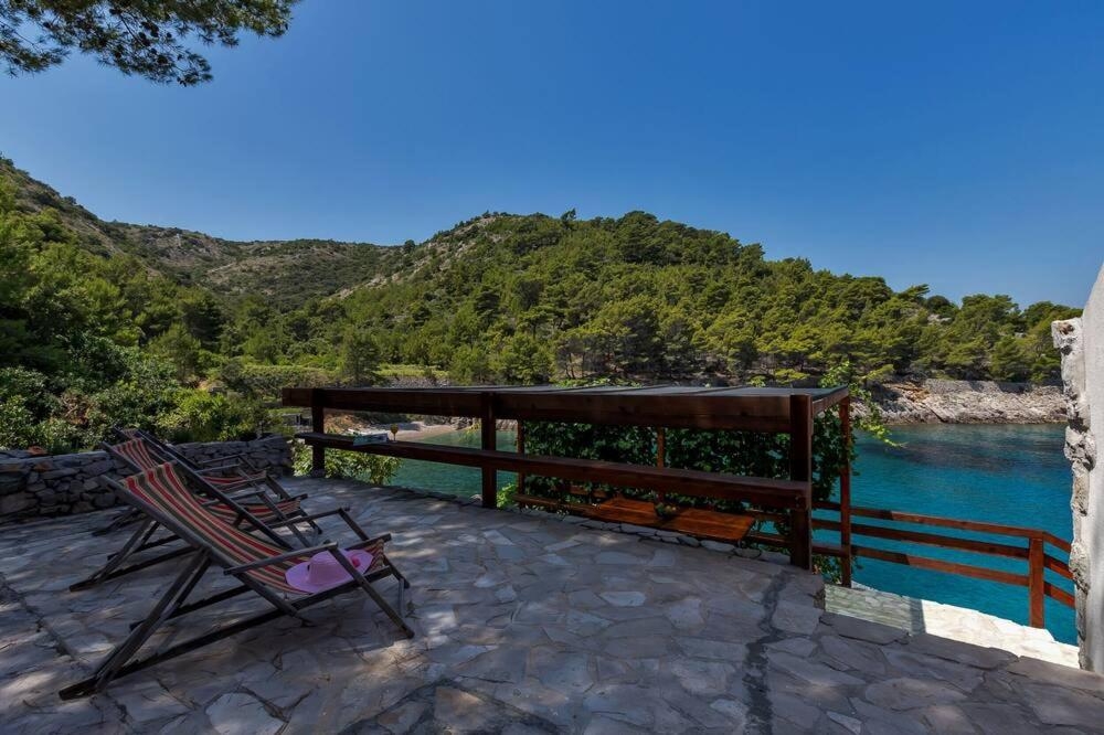 One bedroom house near beach Cove Didina, Hvar  K