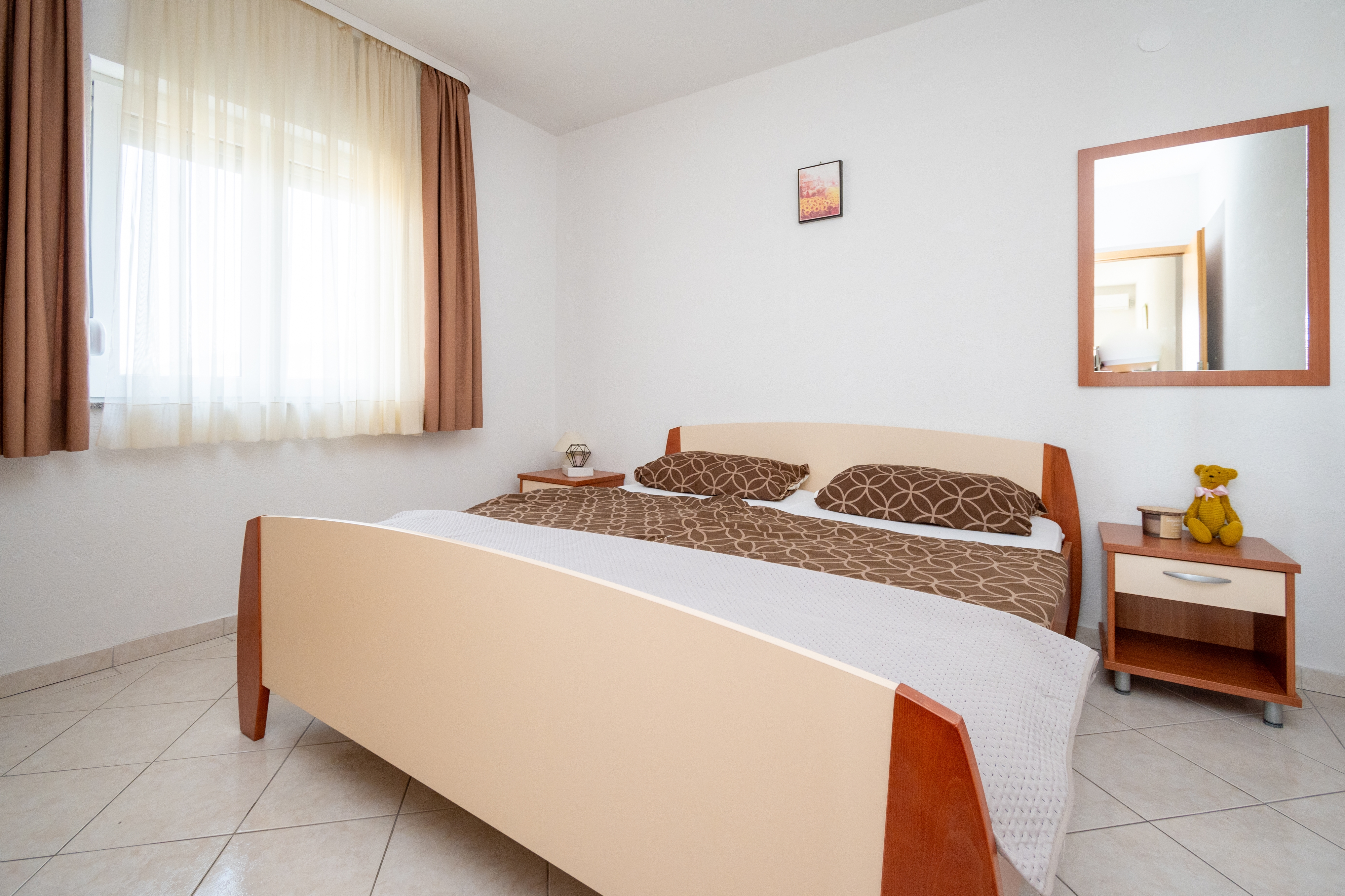 One bedroom apartment with terrace and sea view Ljubač, Zadar  A-a