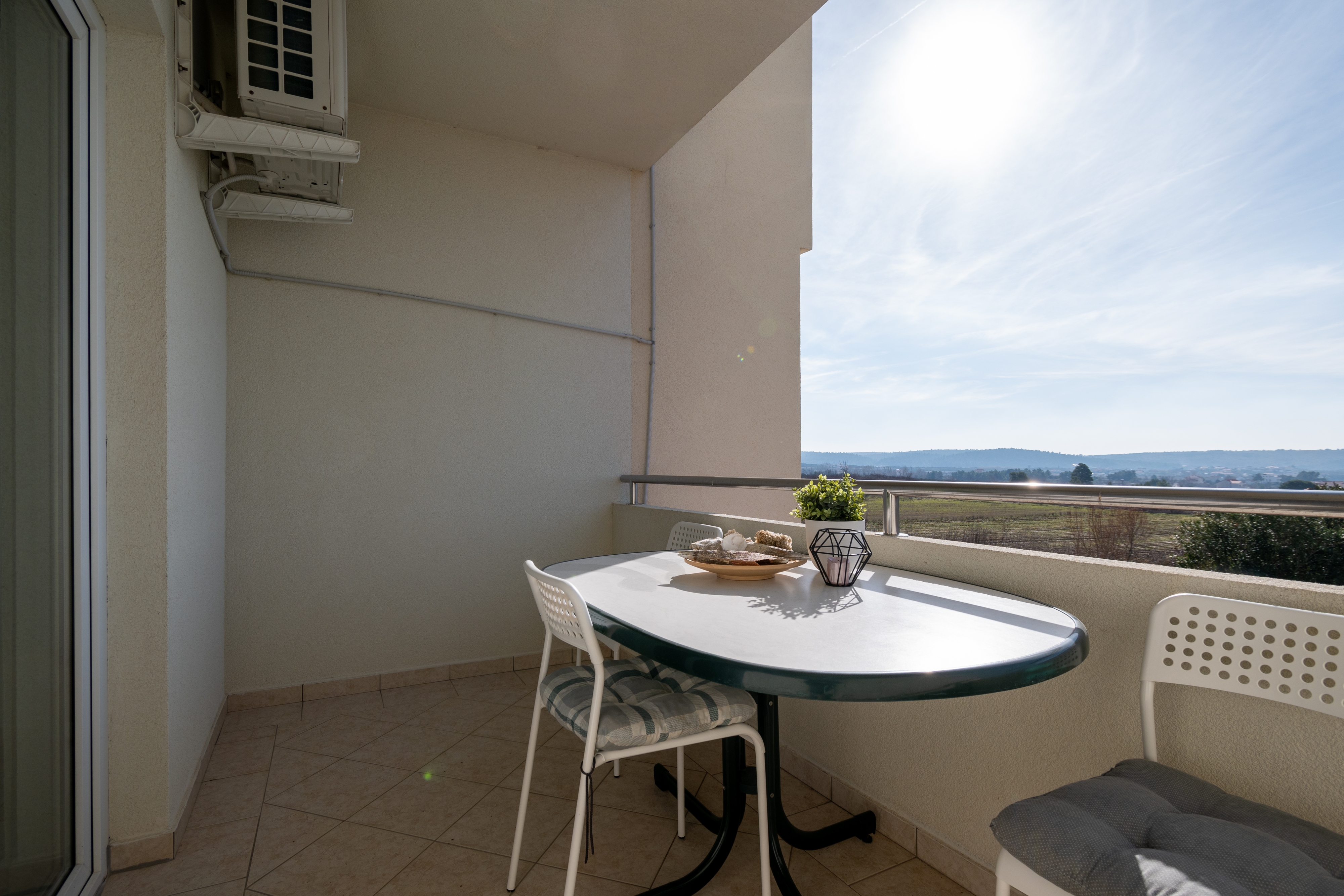 One bedroom apartment with terrace and sea view Ljubač, Zadar  A-a