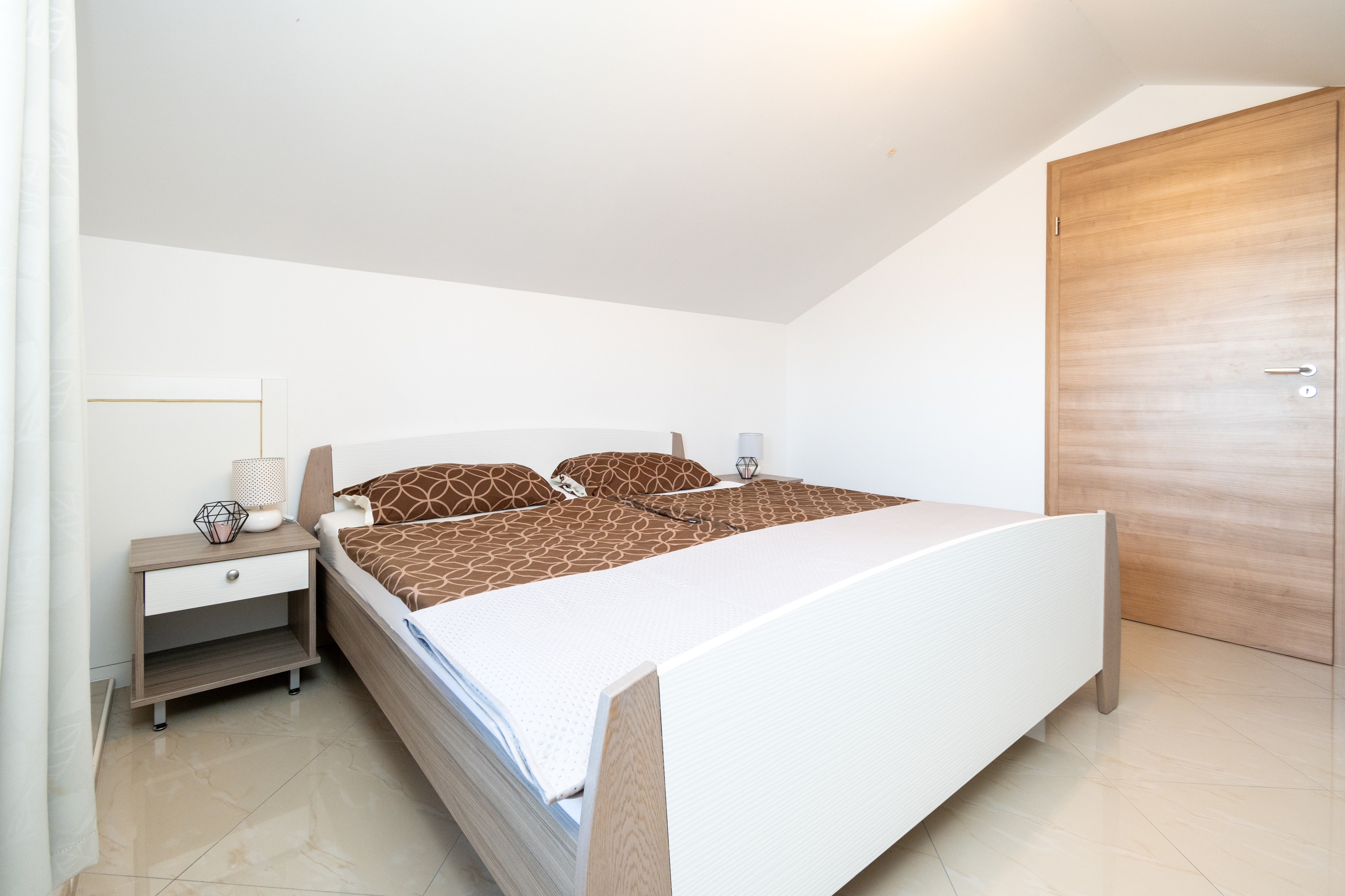 Two bedroom apartment with terrace and sea view Ljubač, Zadar  A-b