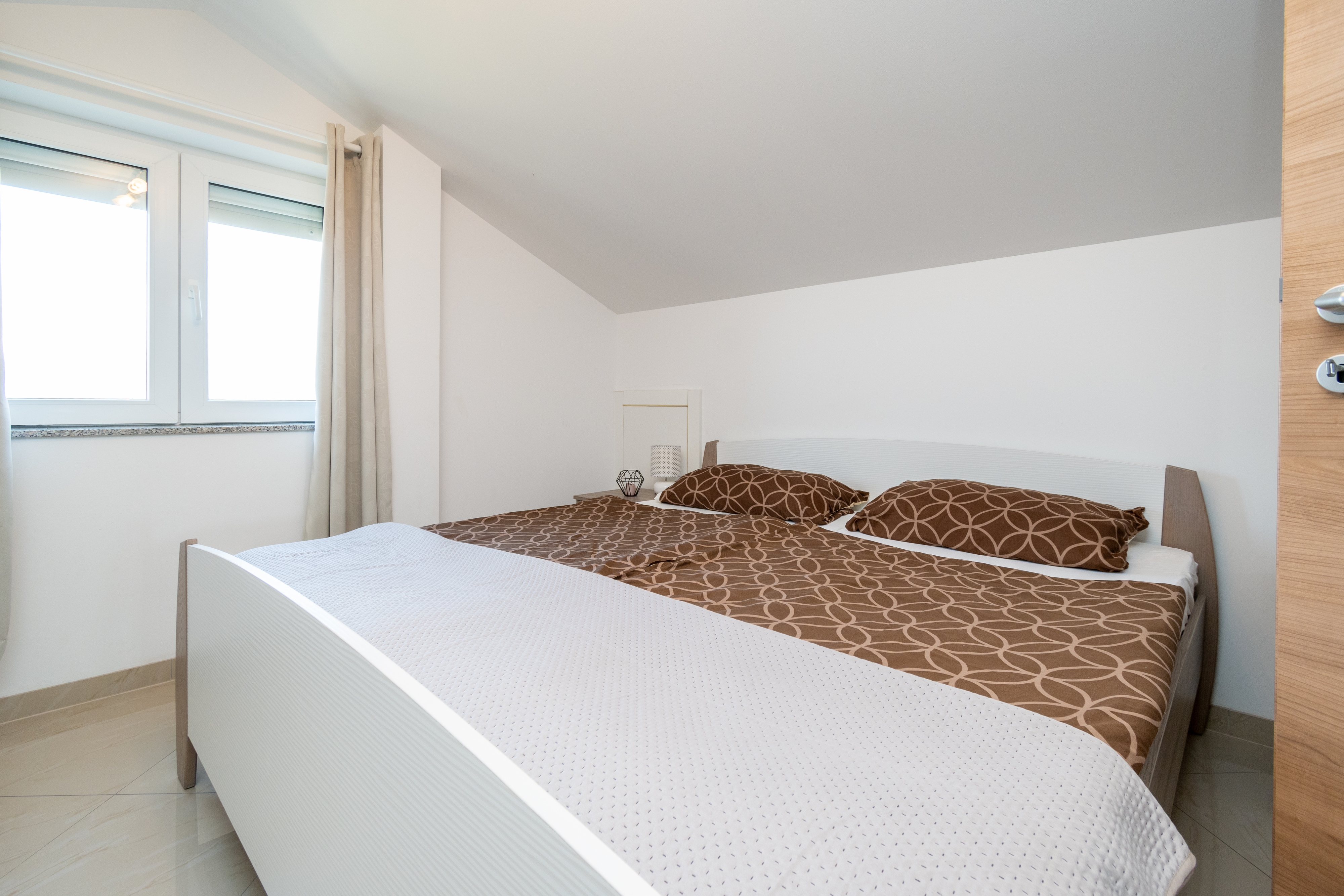 Two bedroom apartment with terrace and sea view Ljubač, Zadar  A-b