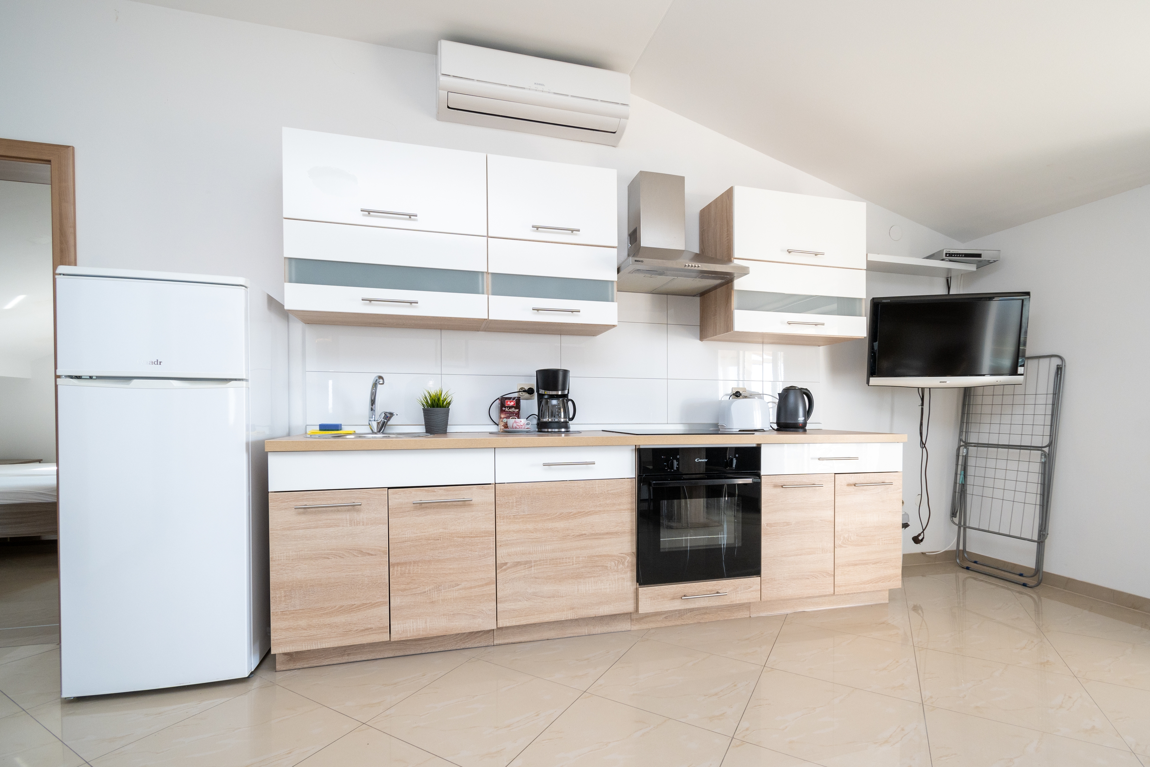 Two bedroom apartment with terrace and sea view Ljubač, Zadar  A-b