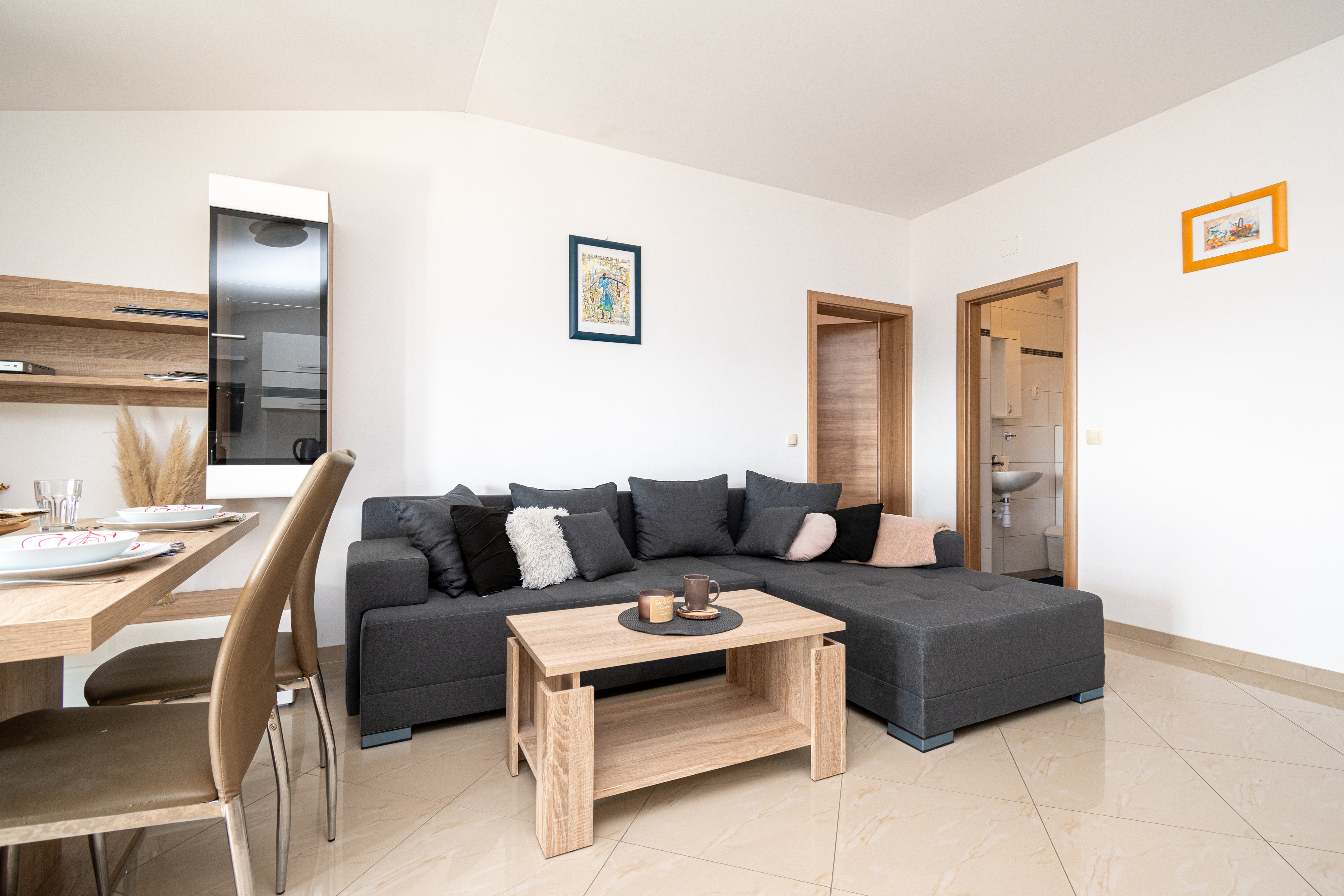 Two bedroom apartment with terrace and sea view Ljubač, Zadar  A-b