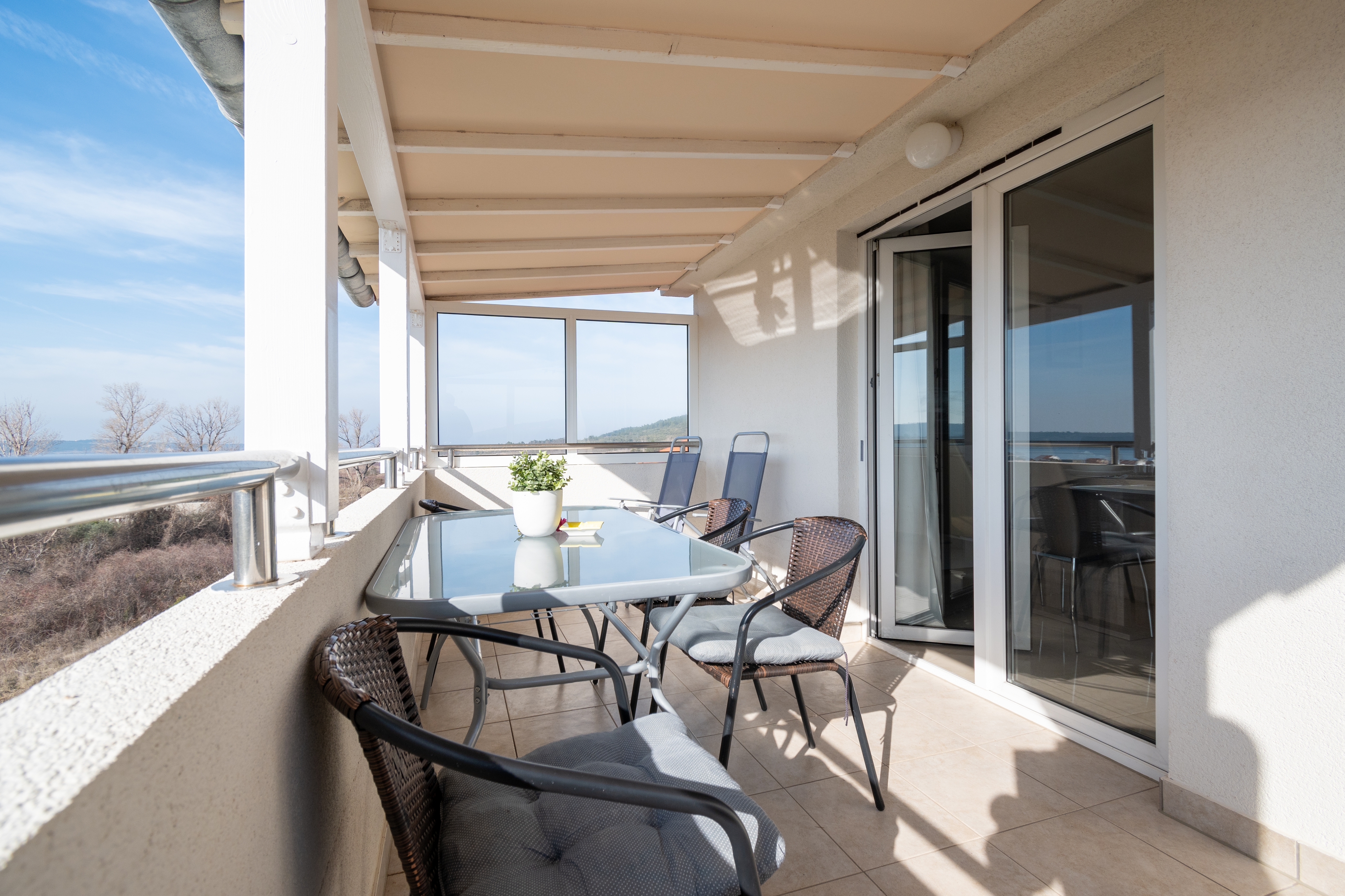 Two bedroom apartment with terrace and sea view Ljubač, Zadar  A-b